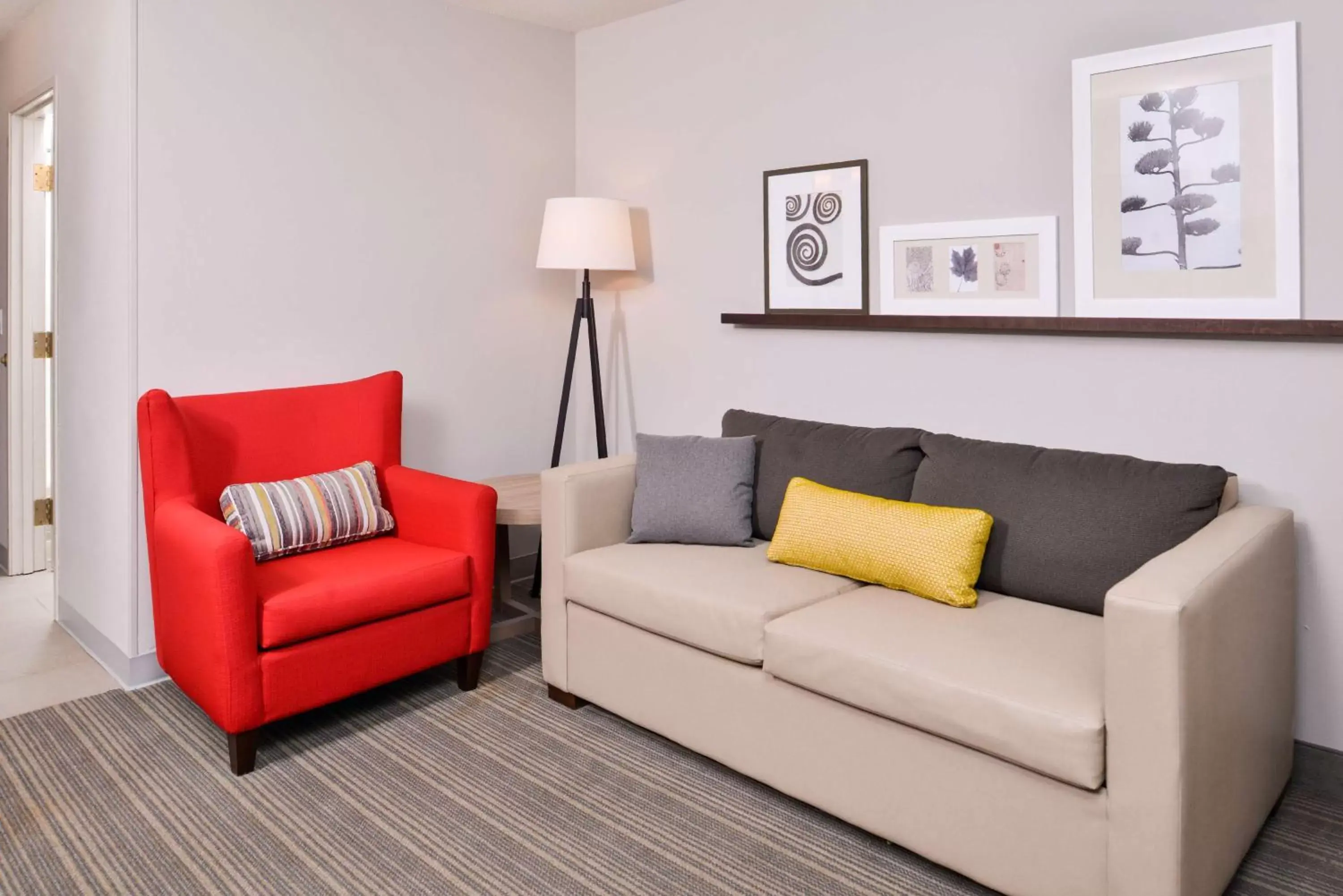 Photo of the whole room, Seating Area in Country Inn & Suites by Radisson, Tinley Park, IL