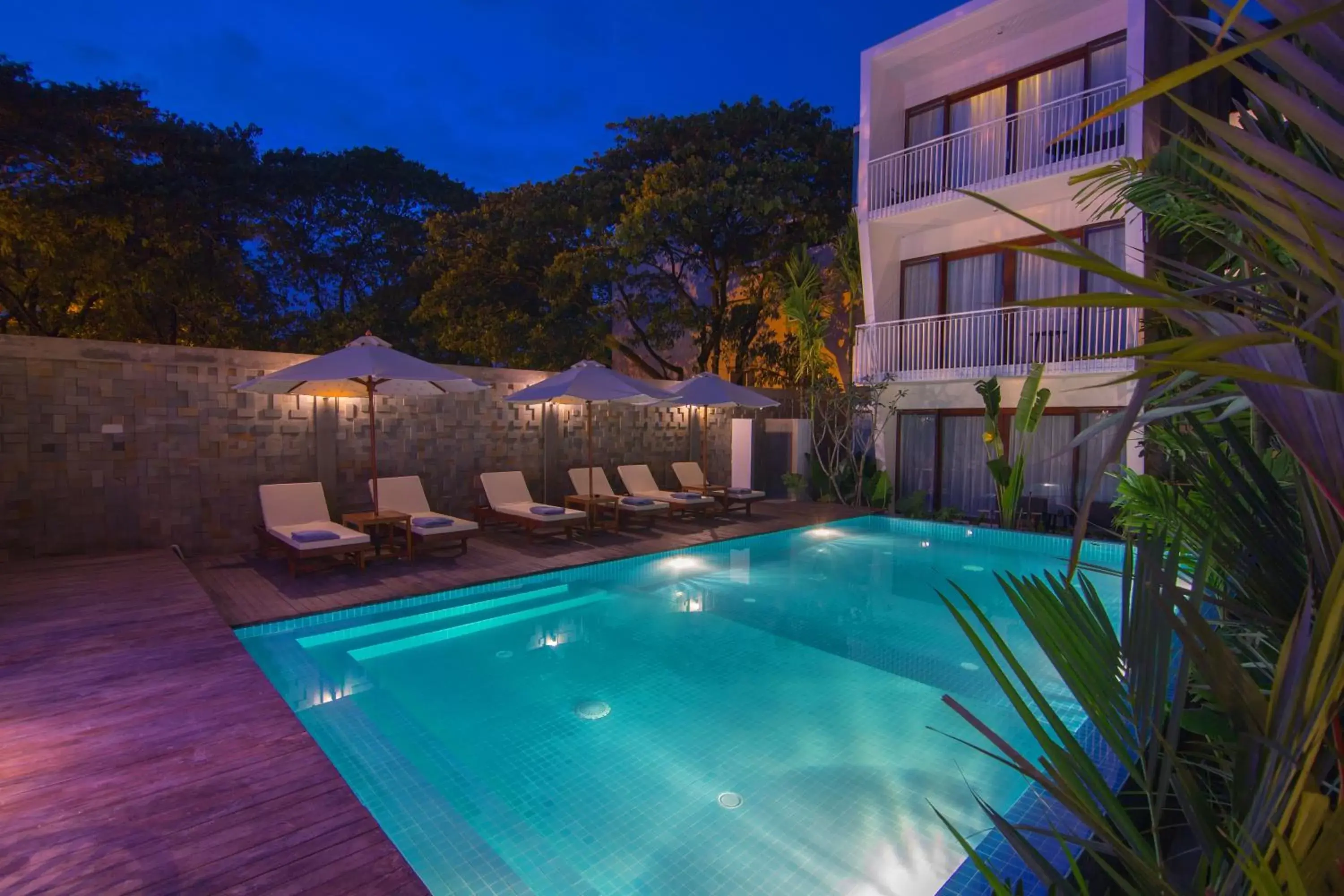 Swimming pool in Apsara Residence Hotel Swimming pool in Apsara Residence Hotel