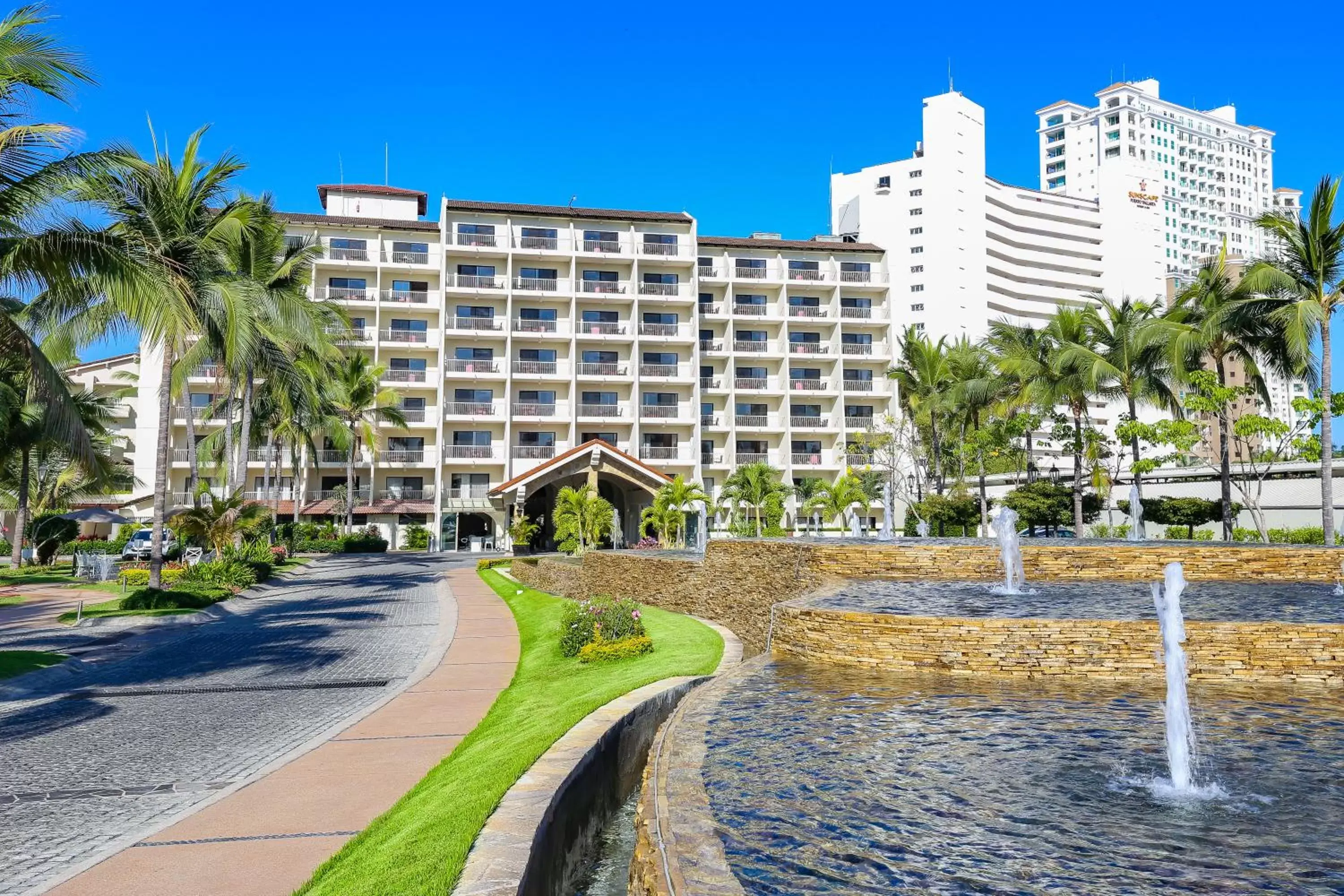 Facade/entrance, Property Building in Villa del Palmar Beach Resort & Spa Puerto Vallarta