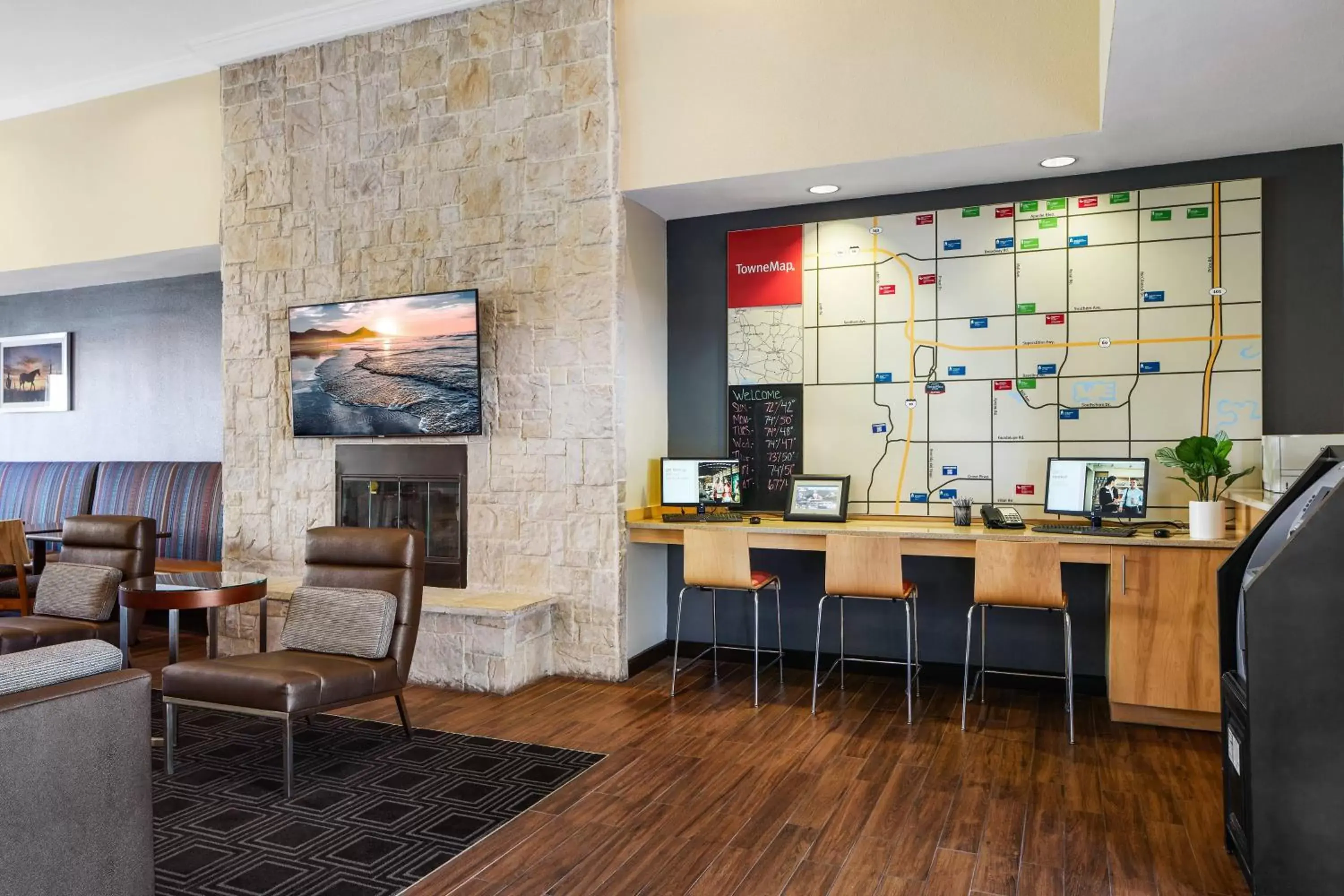 Business facilities, Restaurant/Places to Eat in TownePlace Suites Tempe at Arizona Mills Mall