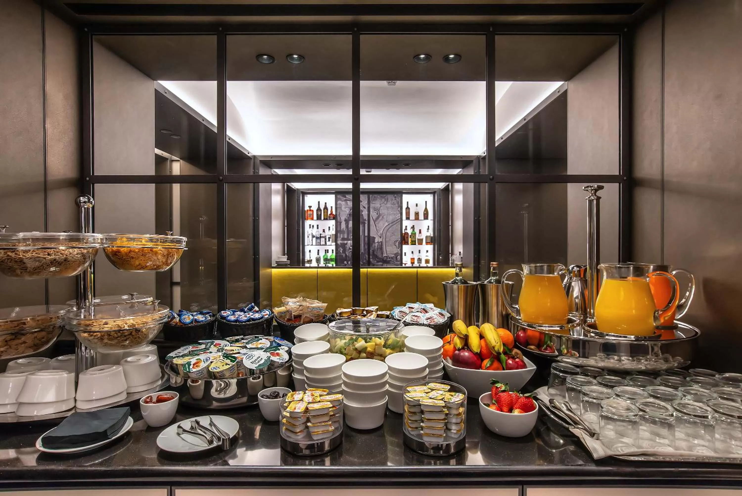 Breakfast in Hotel Lunetta