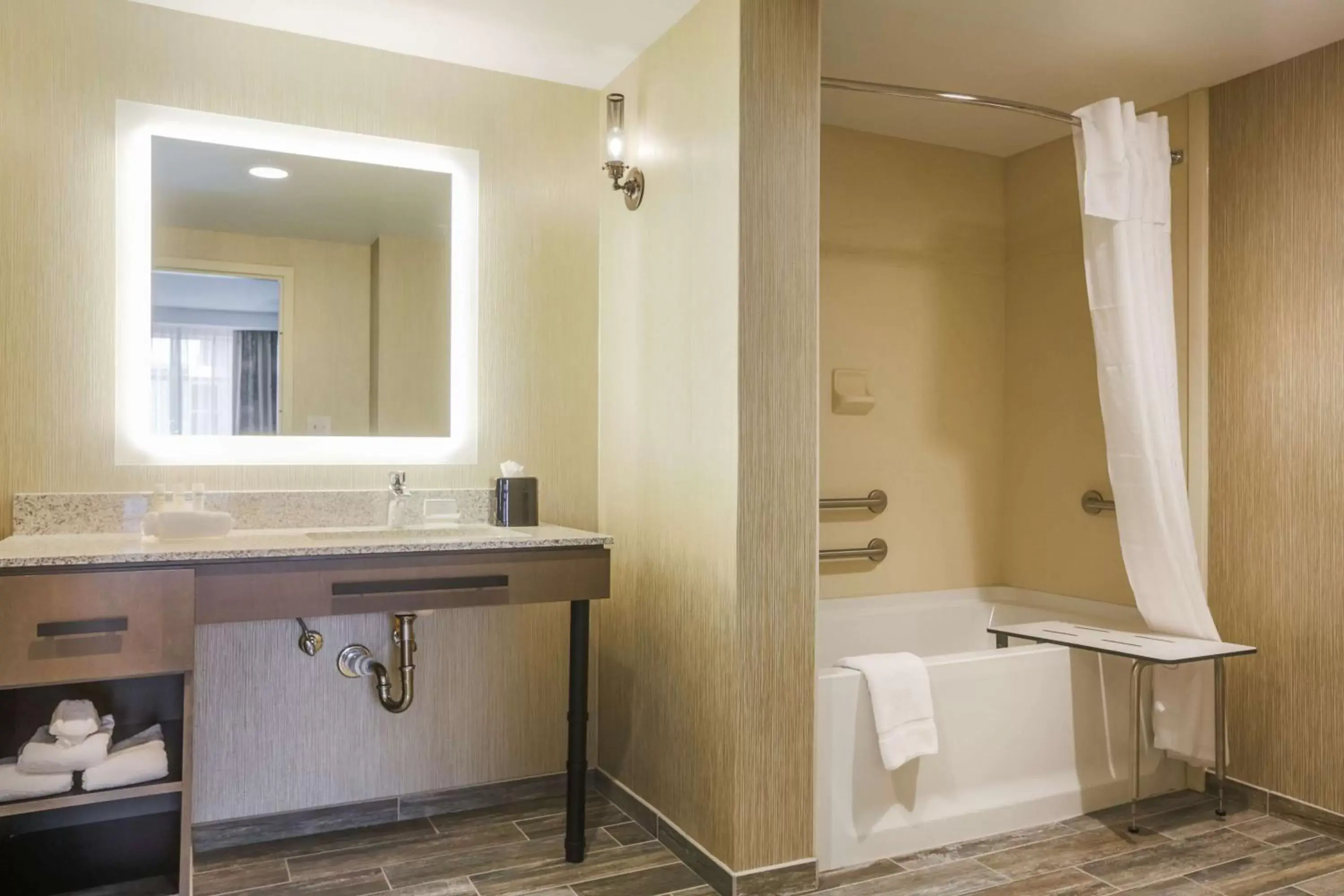 Bathroom in Homewood Suites By Hilton Charleston Historic District