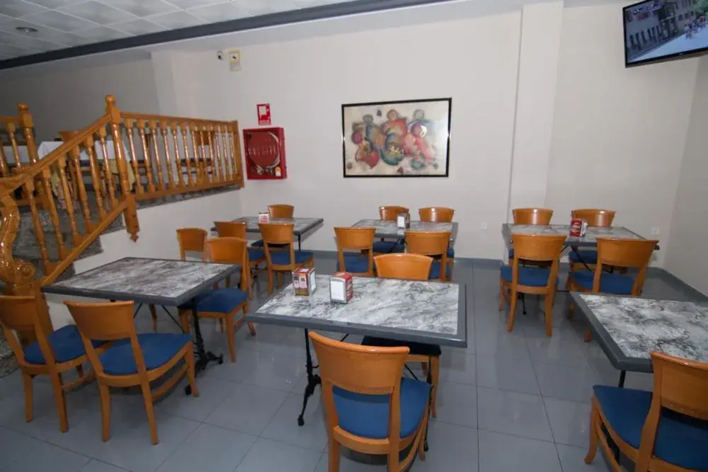 Lounge or bar, Restaurant/Places to Eat in Hotel Rosi