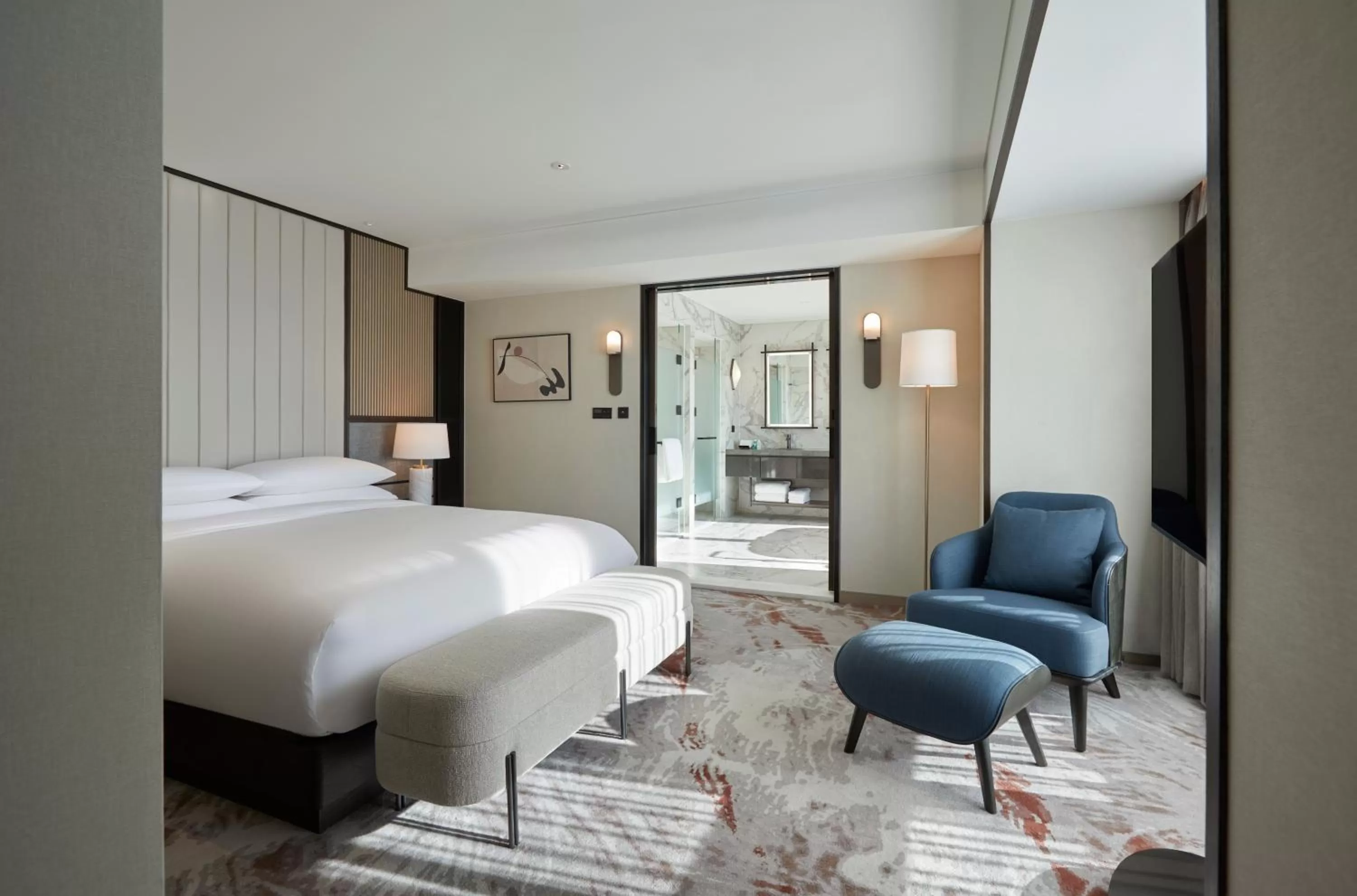 Bed in Grand InterContinental Seoul Parnas by IHG