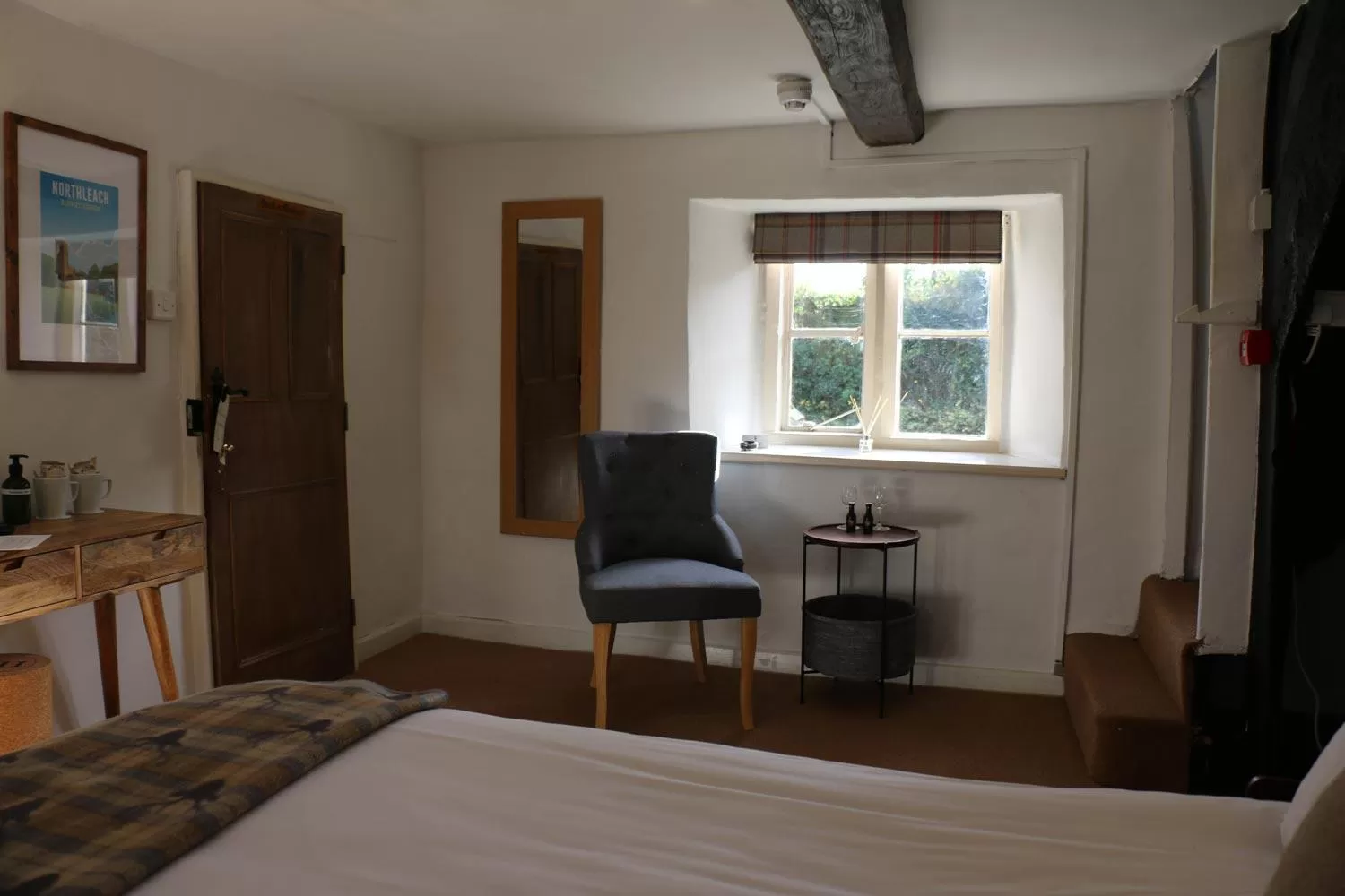 Bedroom in The Horse & Groom