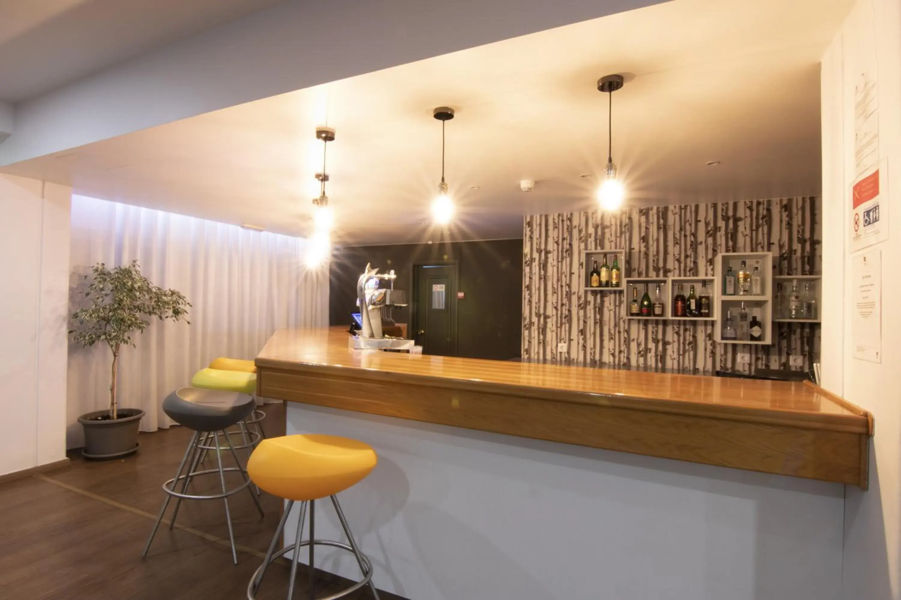 Lounge or bar, Lounge/Bar in Luna Miramar Club
