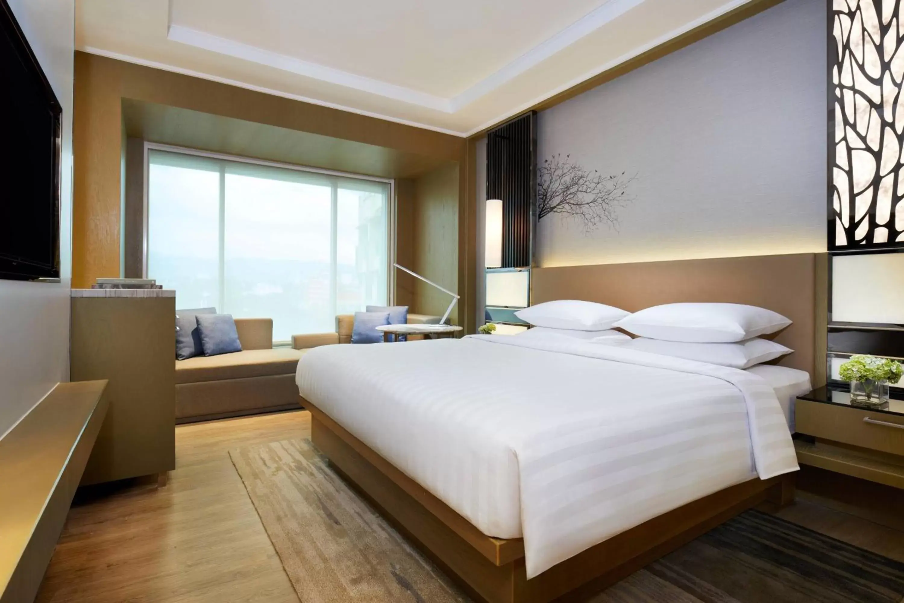 Photo of the whole room, Bed in Courtyard by Marriott Bandung Dago