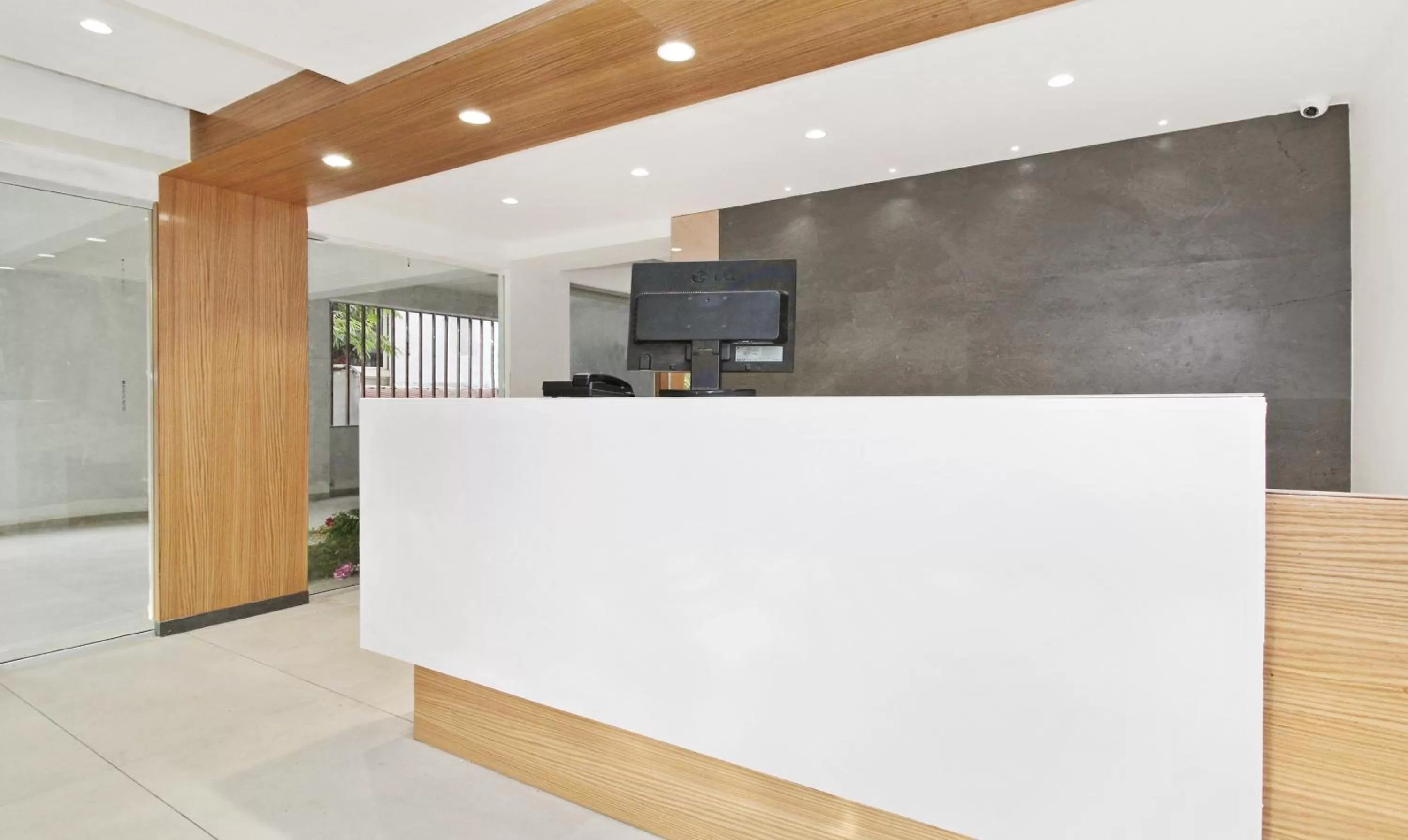 Lobby or reception in Treebo City Inn, Satara