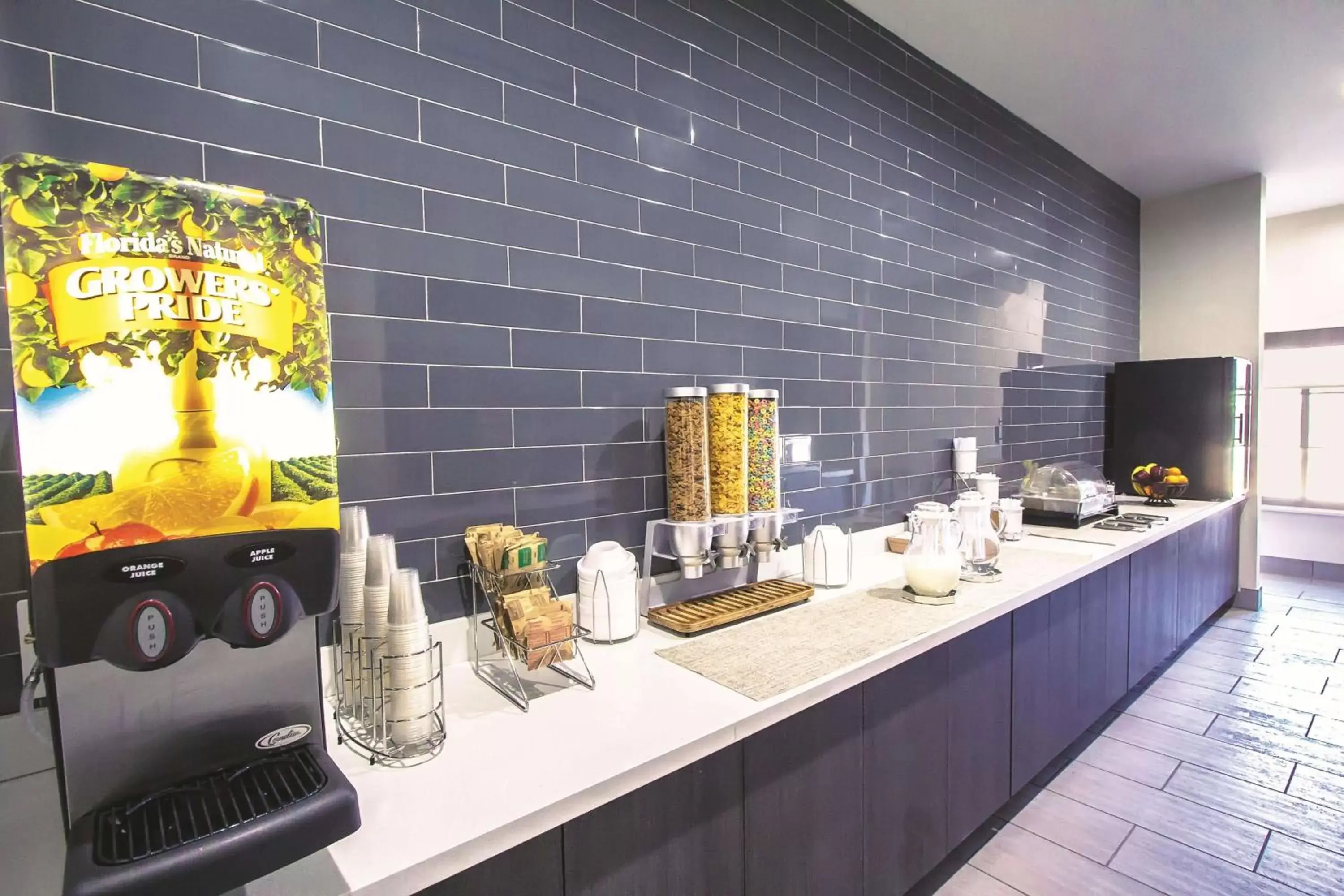 Restaurant/places to eat in La Quinta by Wyndham Pampa Restaurant/places to eat in La Quinta by Wyndham Pampa