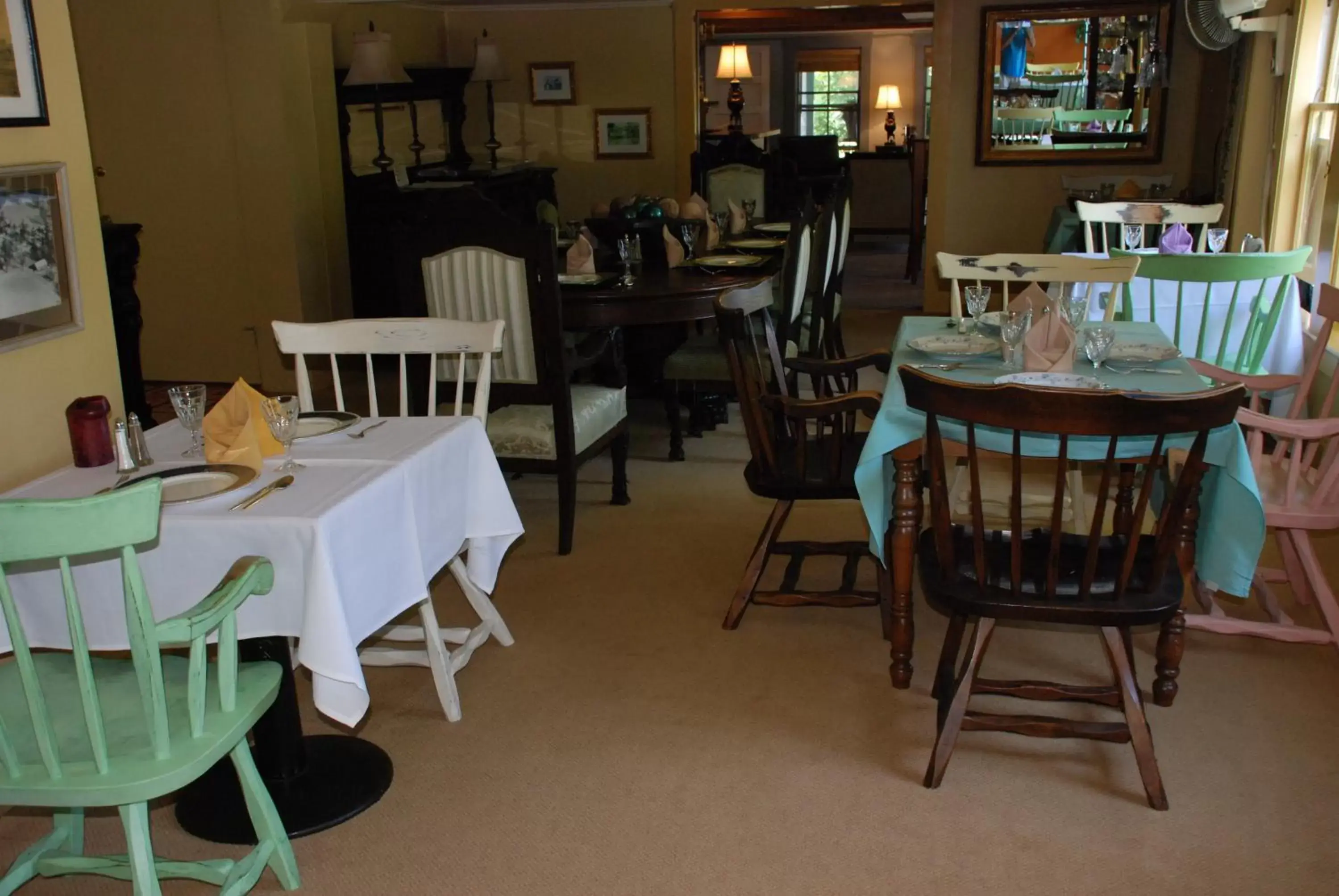 Dining area, Restaurant/Places to Eat in Follansbee Inn