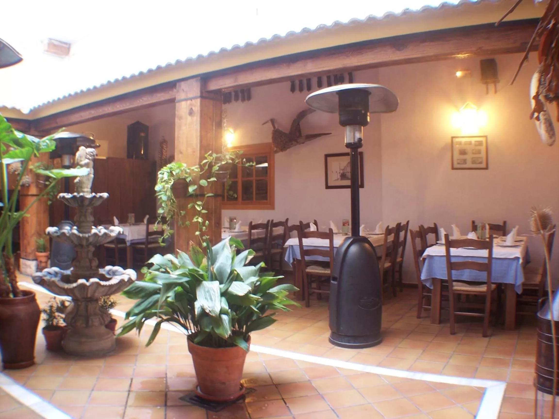 Restaurant/places to eat in Hotel El Tabanco