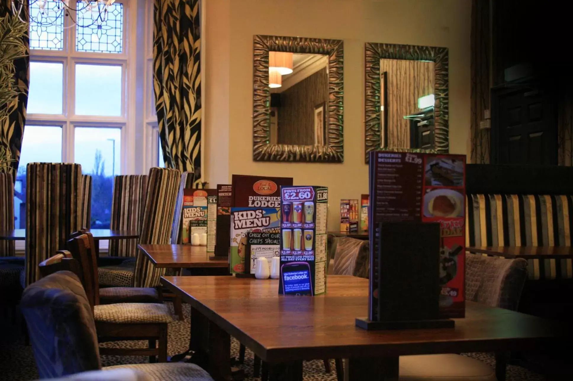 Lounge or bar in The Dukeries Lodge