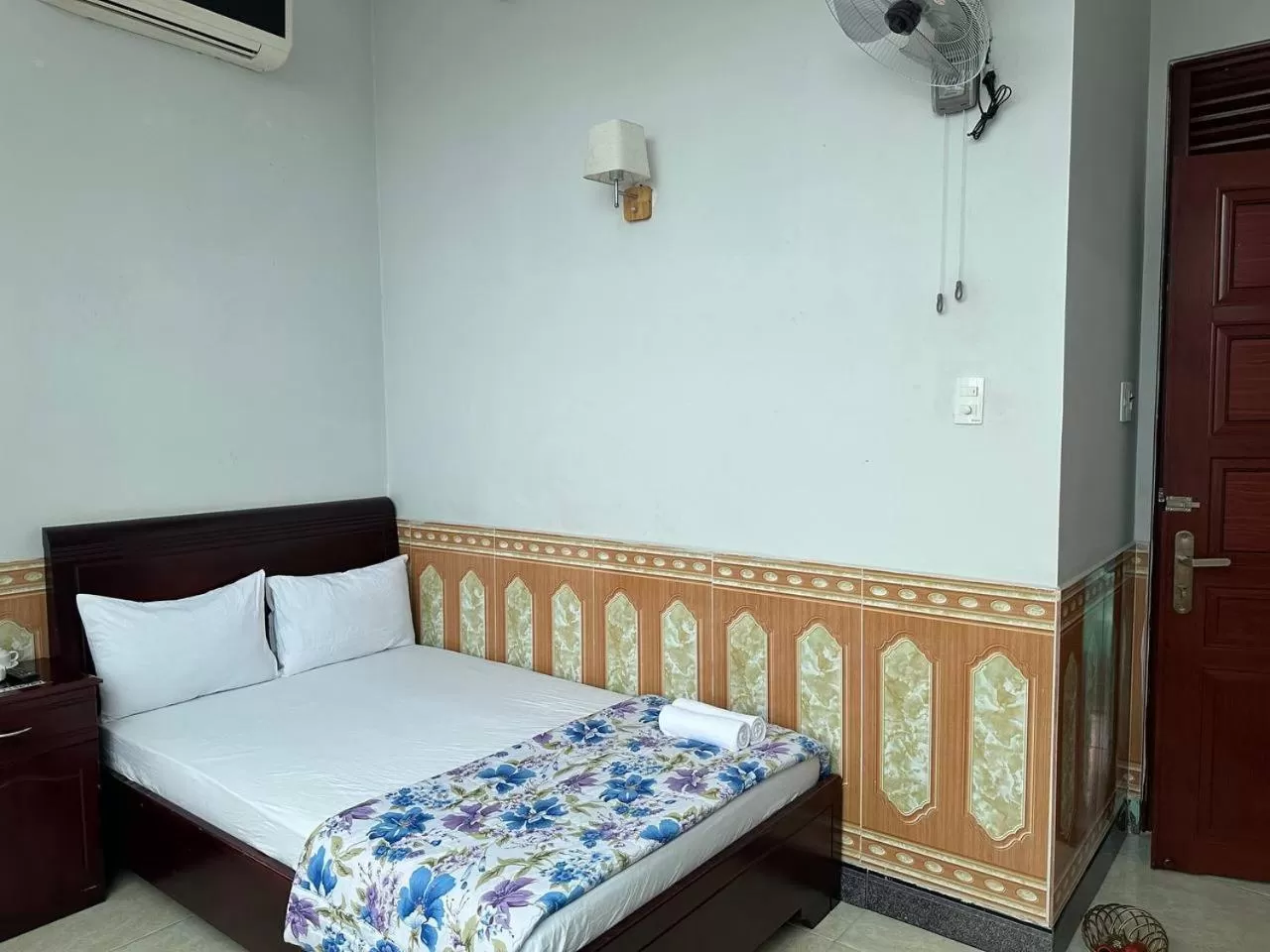 Bed in Tien Dat Motel