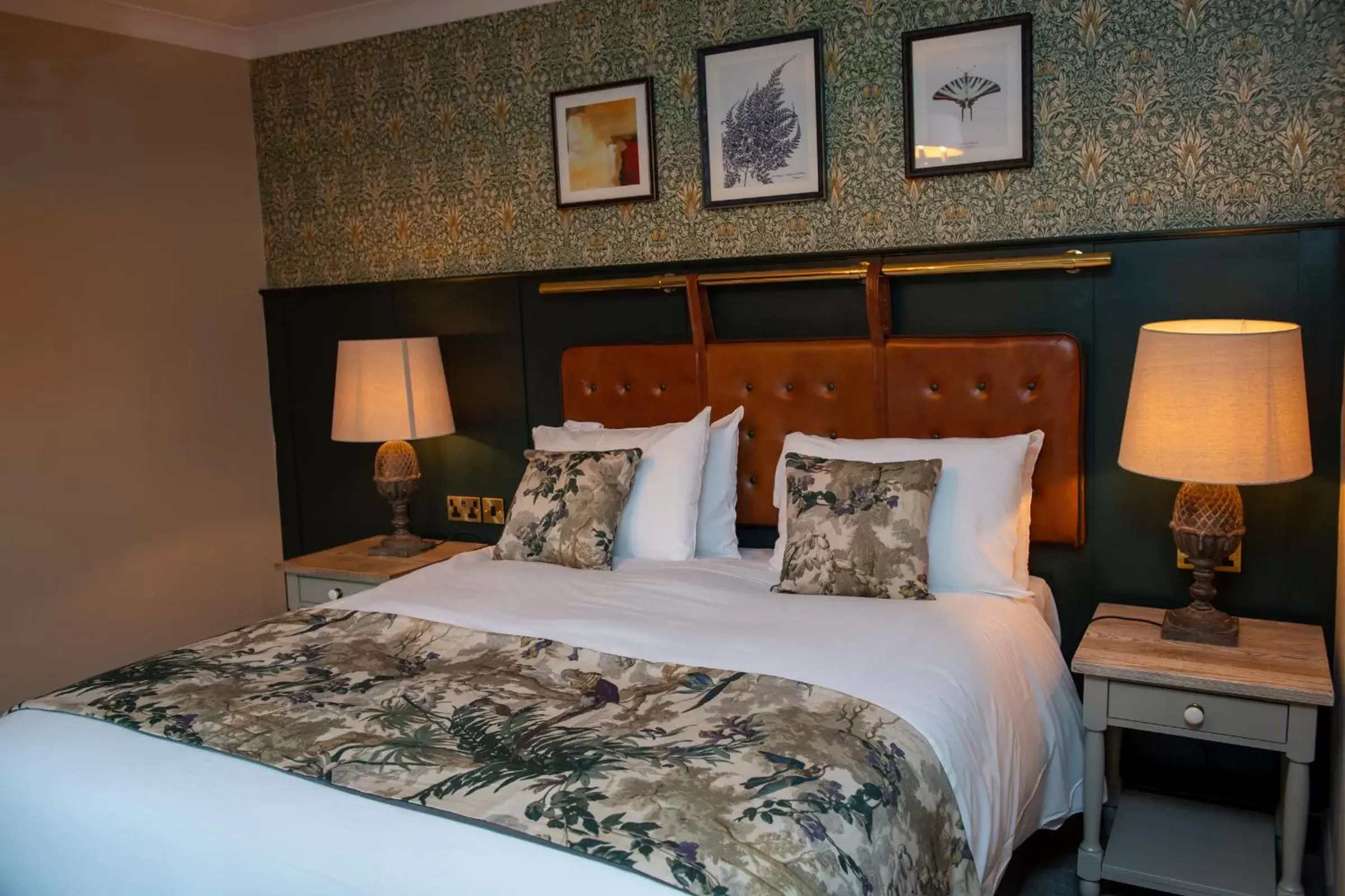 Bed in The Red Lion Inn by Chef & Brewer Collection