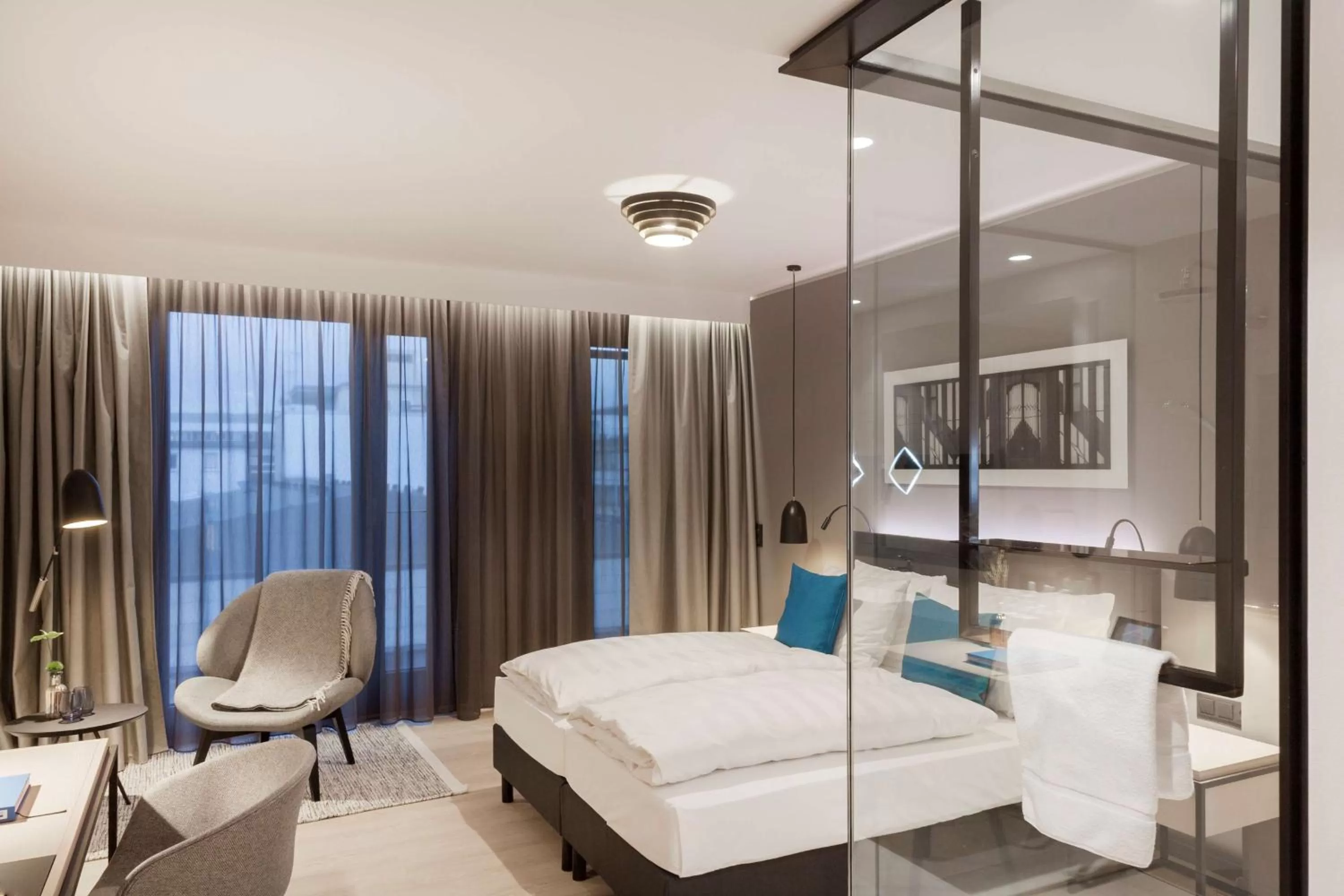 Photo of the whole room, Bed in Radisson Blu Hotel, Mannheim