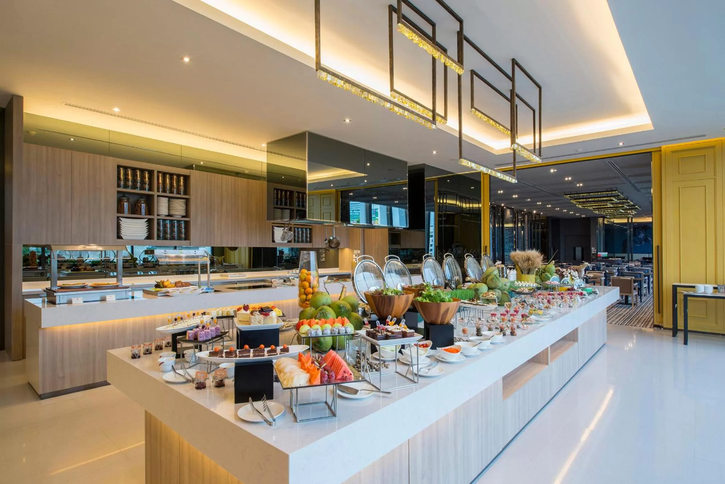 Restaurant/places to eat in Chatrium Sathon Bangkok