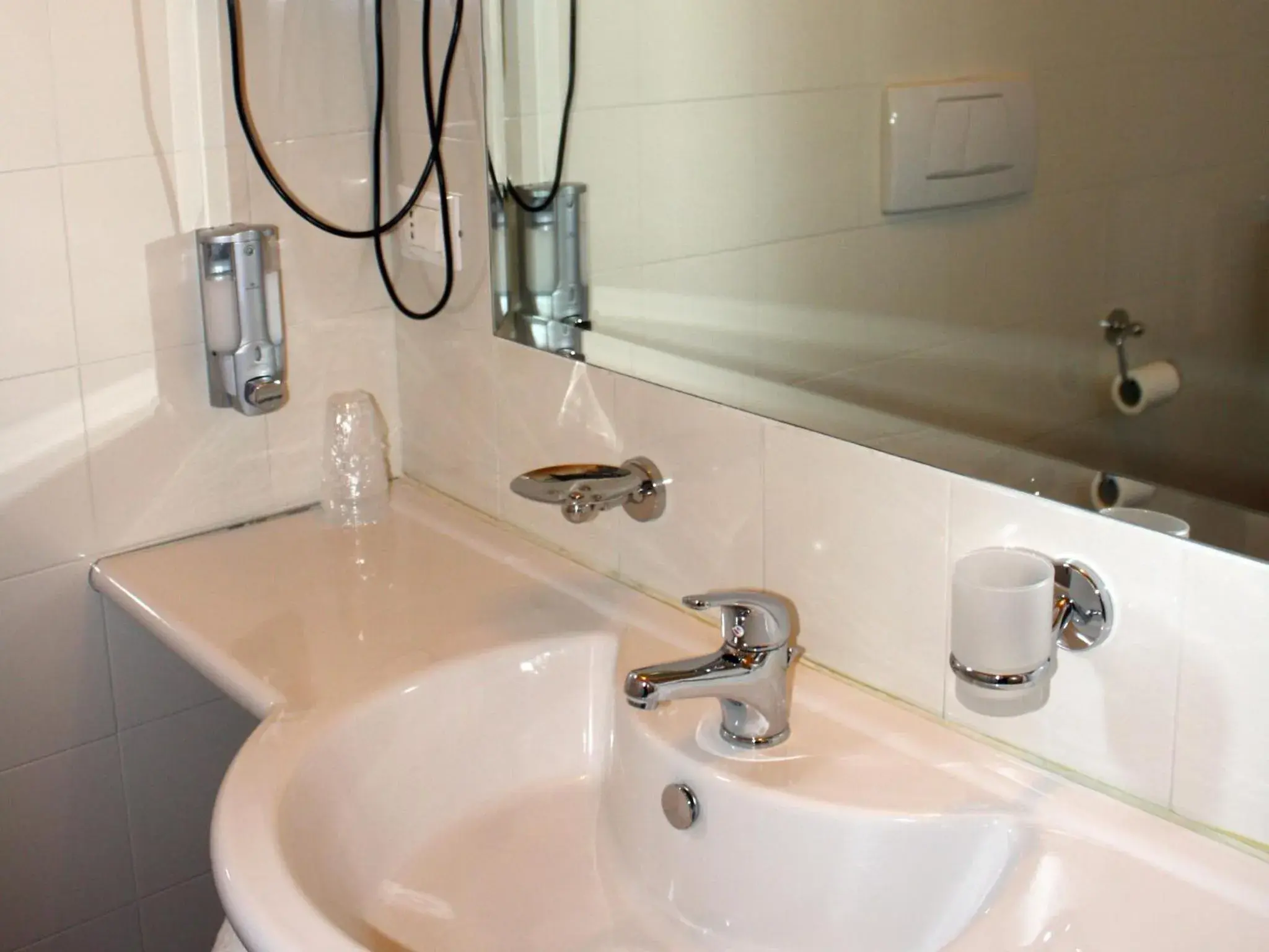 Bathroom in Cà Del Moro Resort