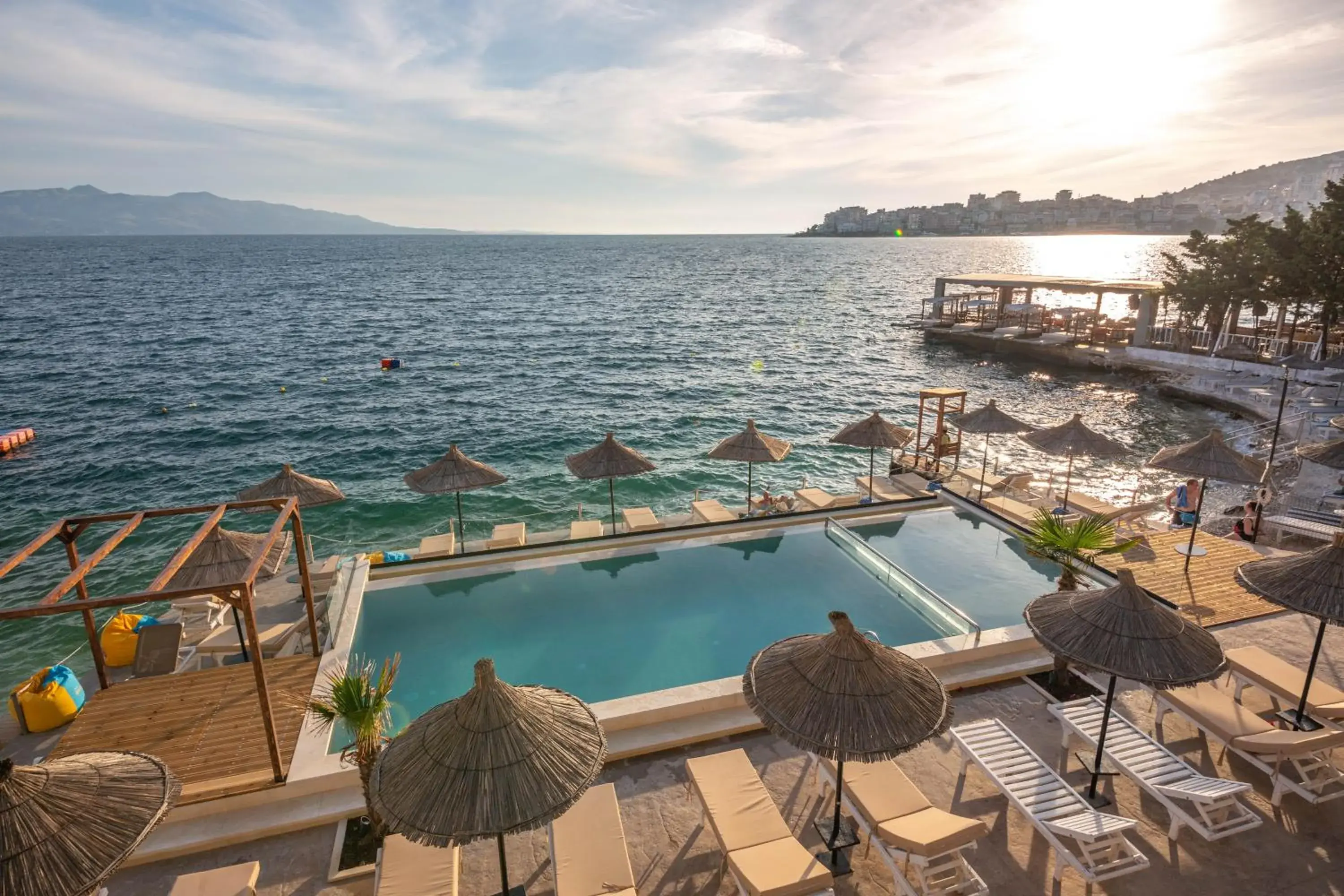 Swimming pool, Pool View in Hotel Jaroal