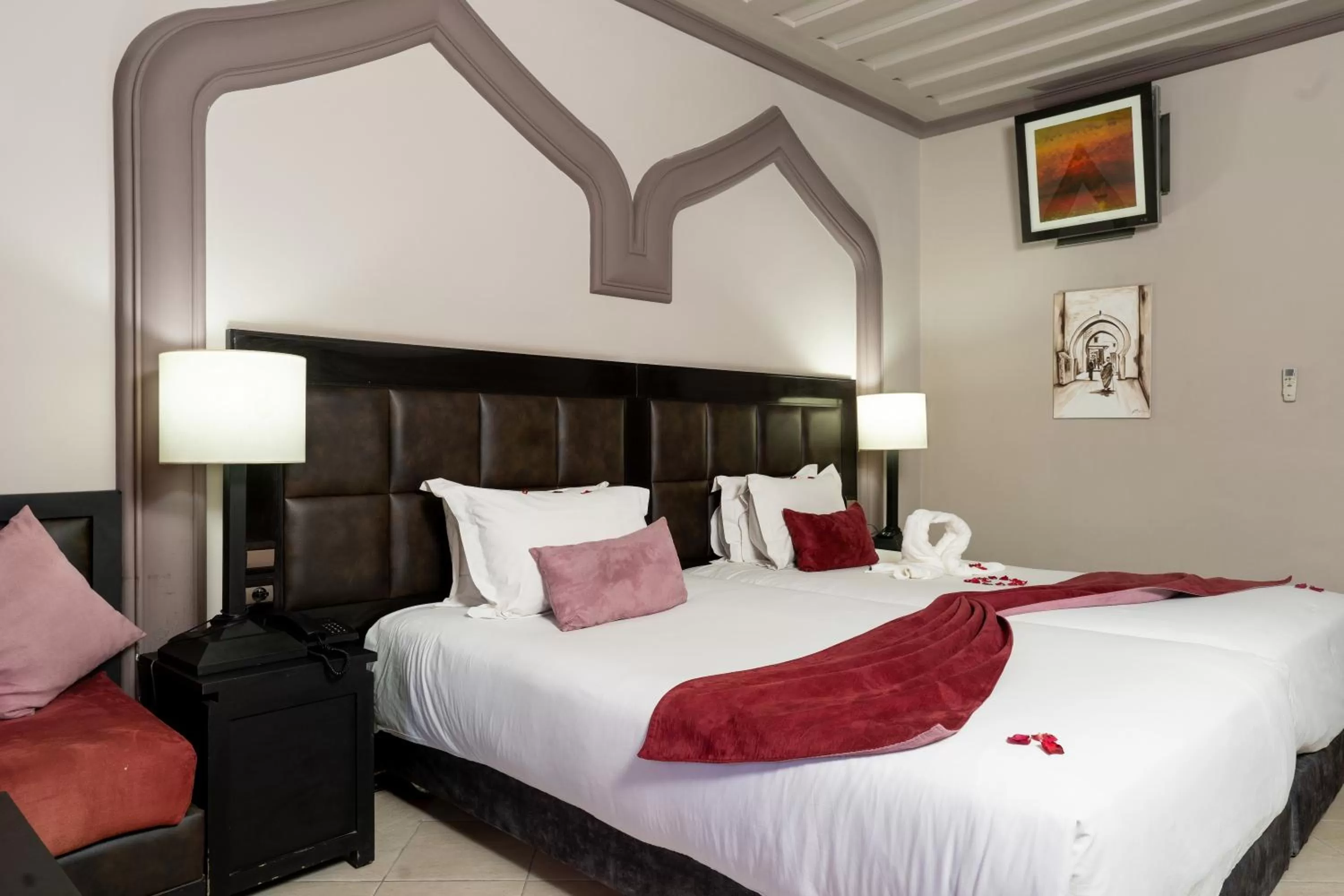 Photo of the whole room, Bed in Blue Sea Le Printemps