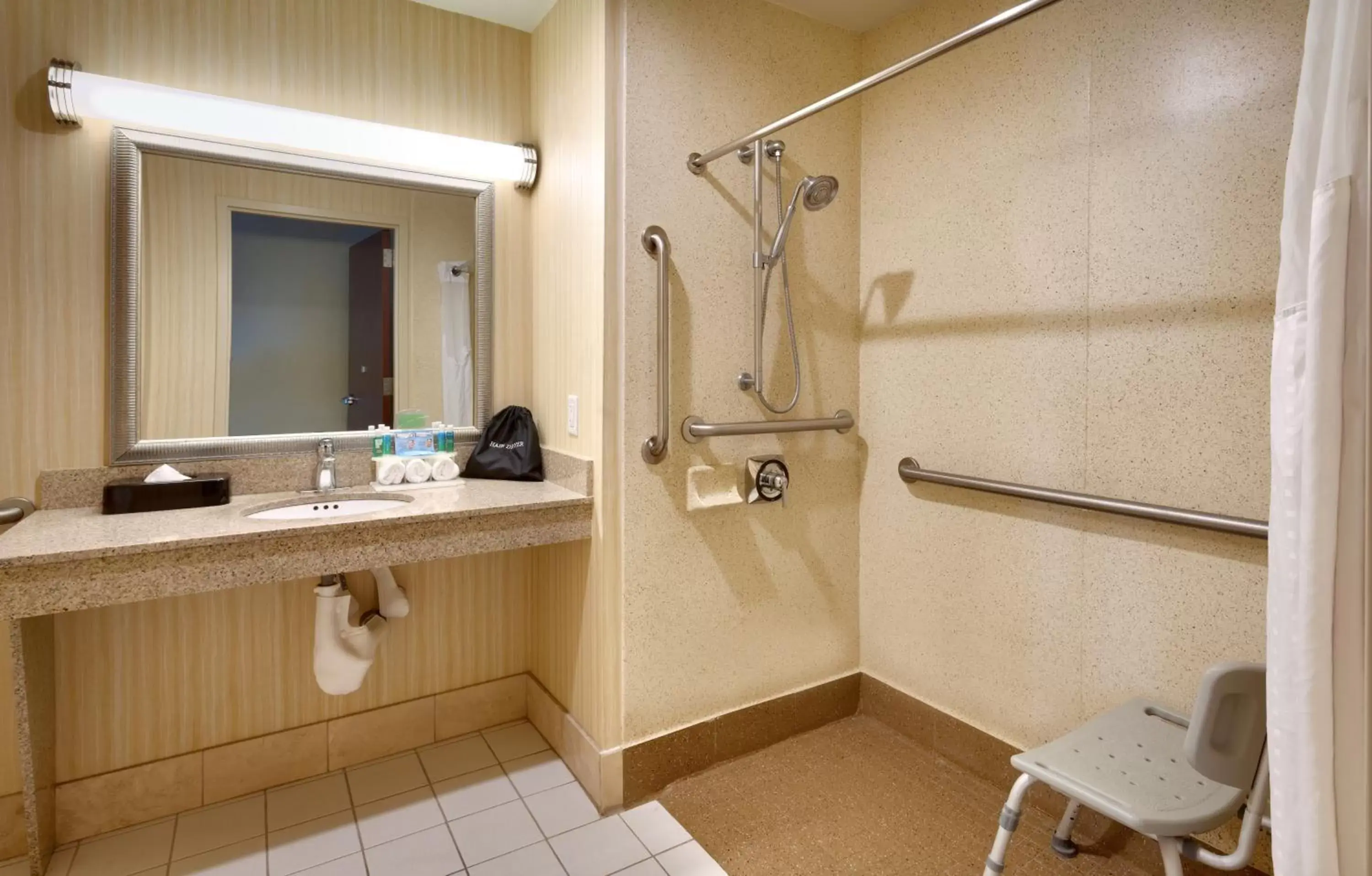 Shower, Bathroom in Holiday Inn Express & Suites American Fork - North Provo, an IHG Hotel
