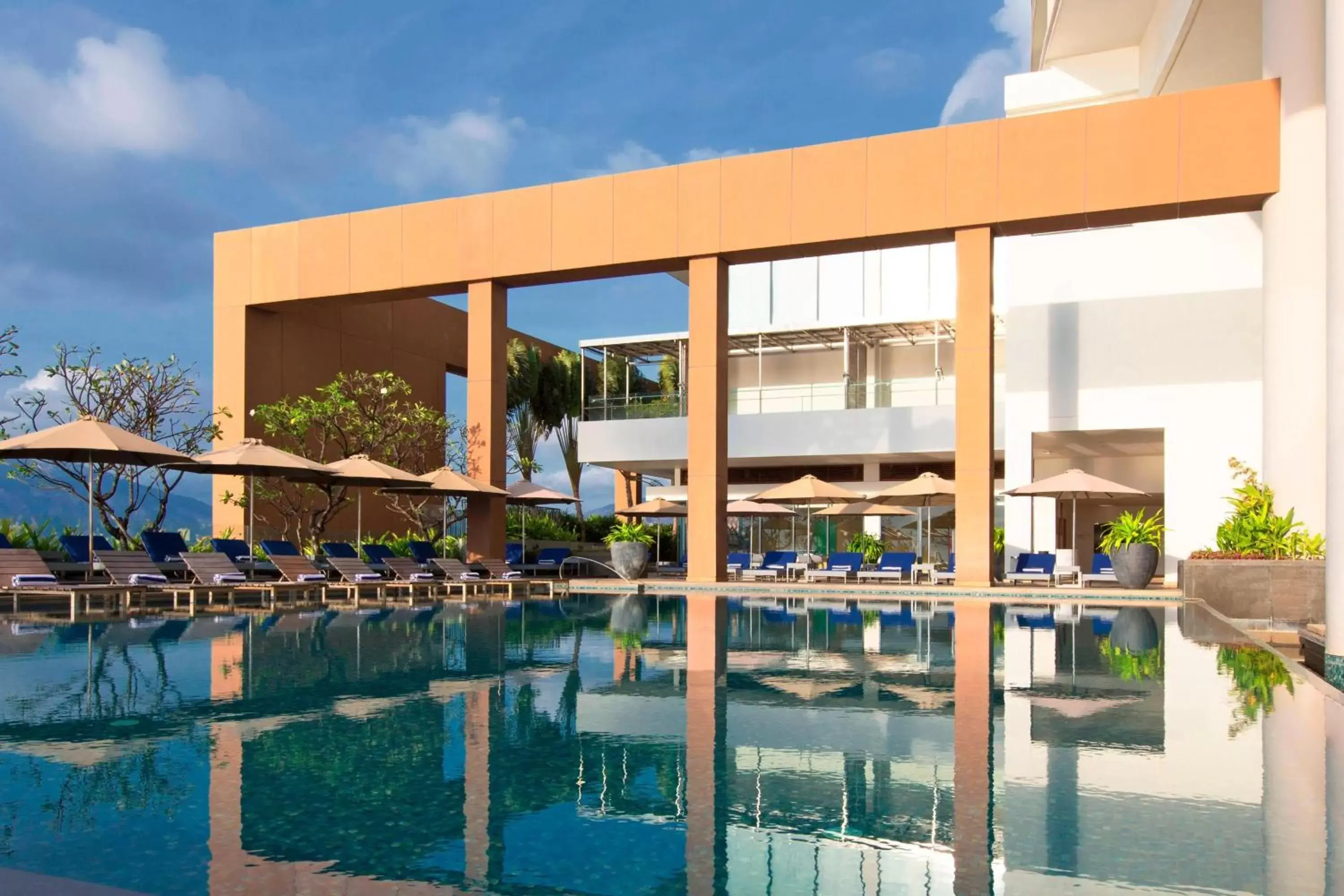 Swimming Pool in Sheraton Nha Trang Hotel & Spa
