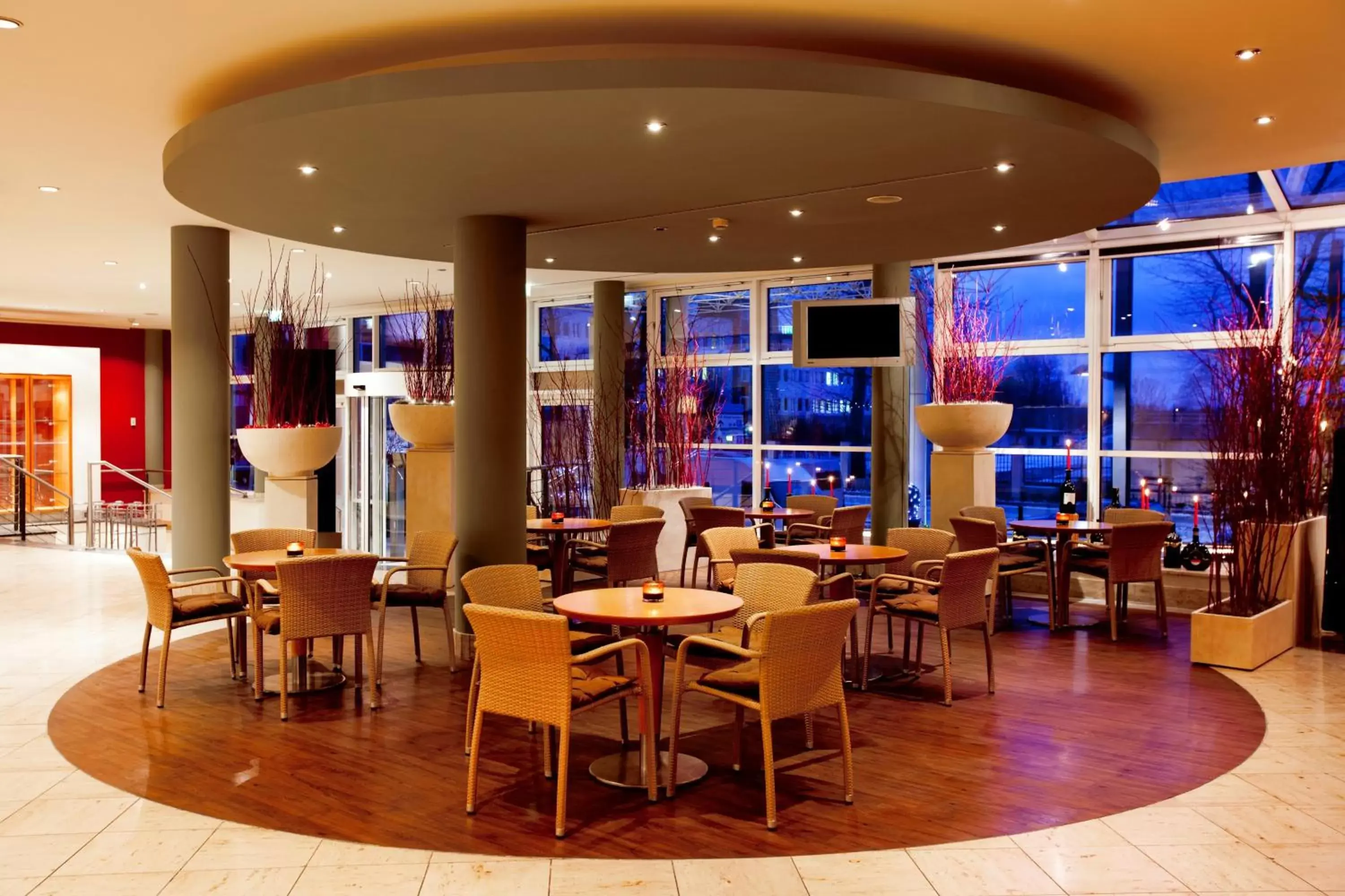Lounge or bar, Restaurant/Places to Eat in Vienna House by Wyndham Baltic Stralsund