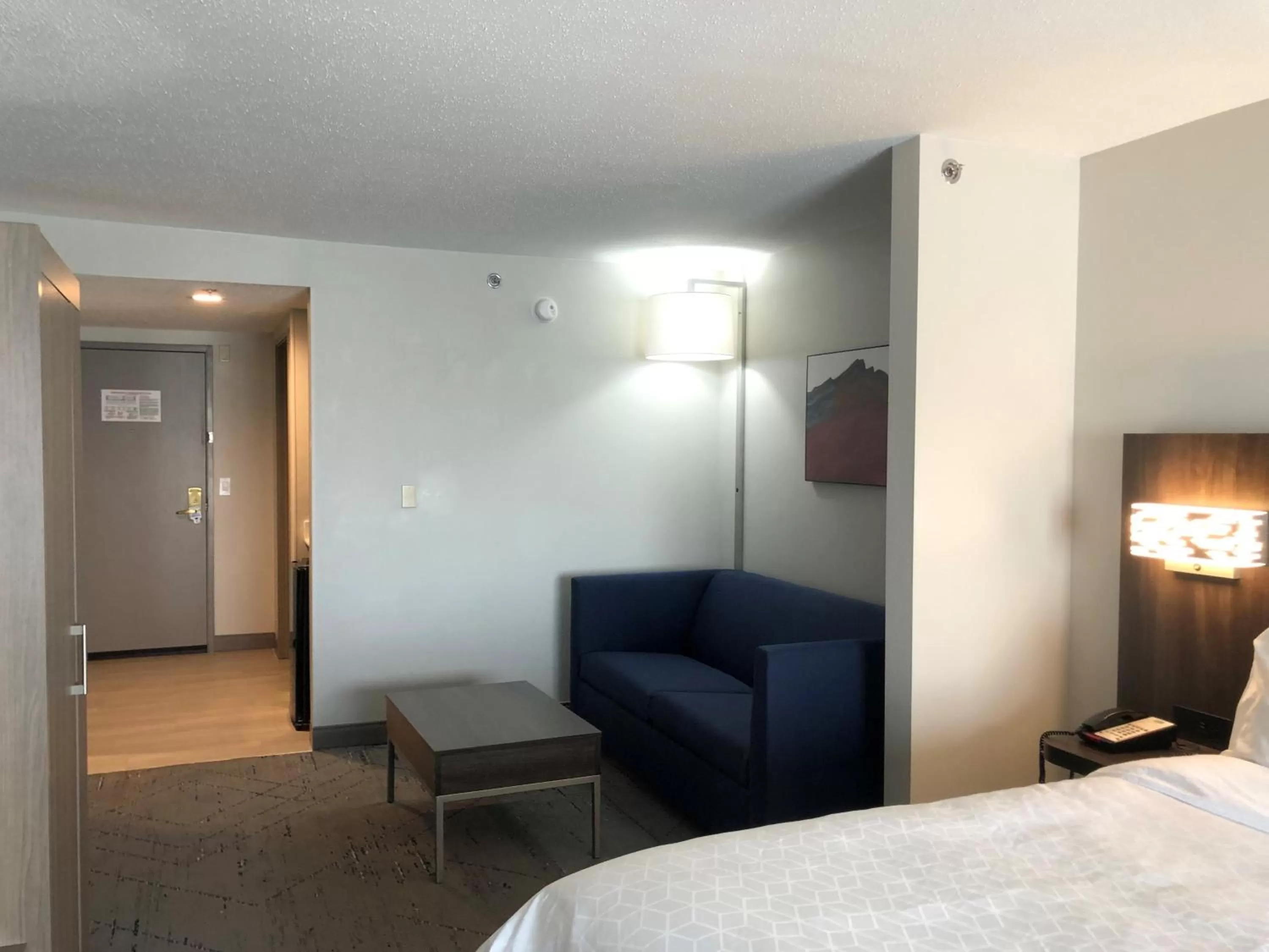 Photo of the whole room, Bed in Holiday Inn Express & Suites Donegal by IHG