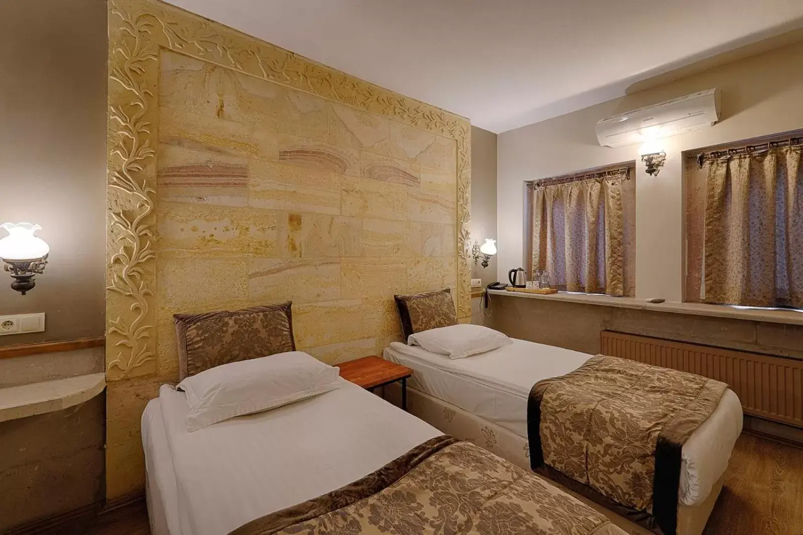 Bed in Heybe Hotel & Spa