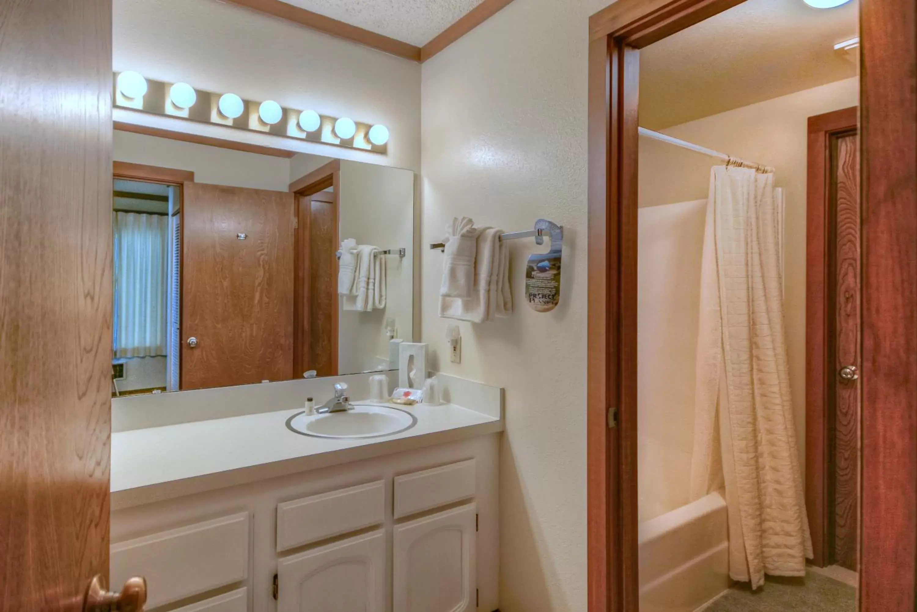 Shower, Bathroom in Little Creek Cove Beach Resort