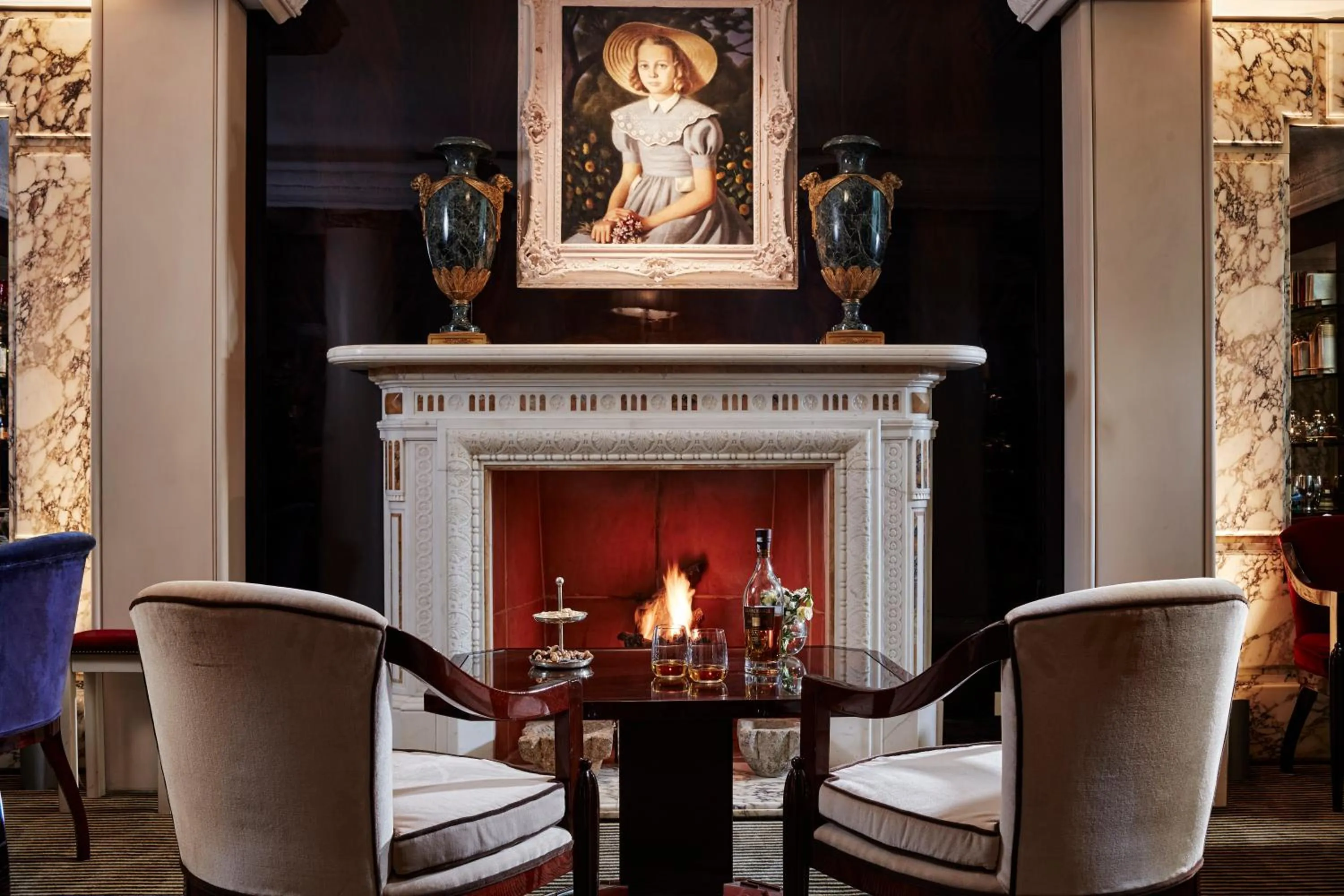 Lounge or bar in Hotel Lord Byron - Small Luxury Hotels of the World