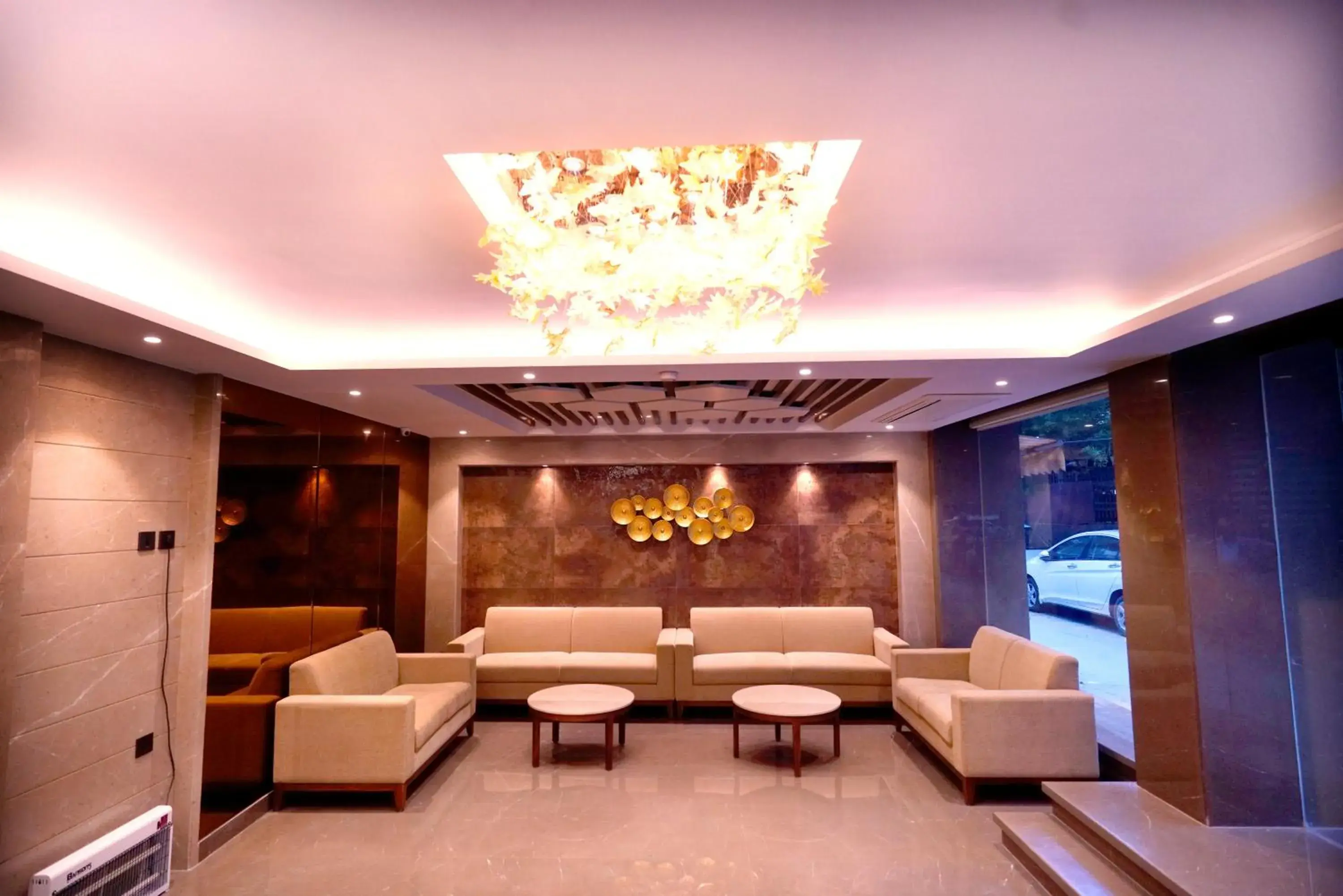 Seating area, Lobby/Reception in Hotel Ritz