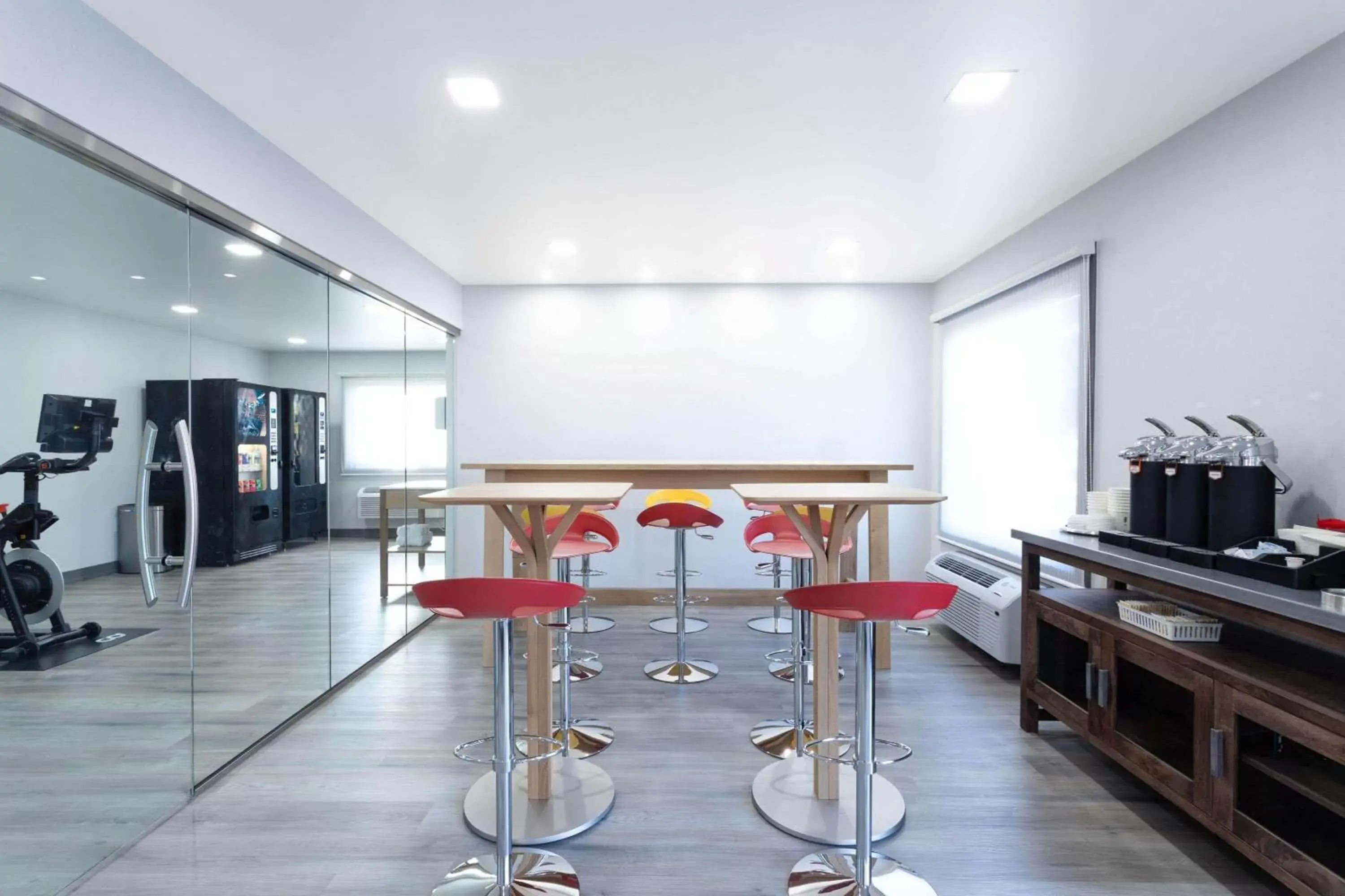 Restaurant/places to eat in Travelodge by Wyndham Elkhart Restaurant/places to eat in Travelodge by Wyndham Elkhart