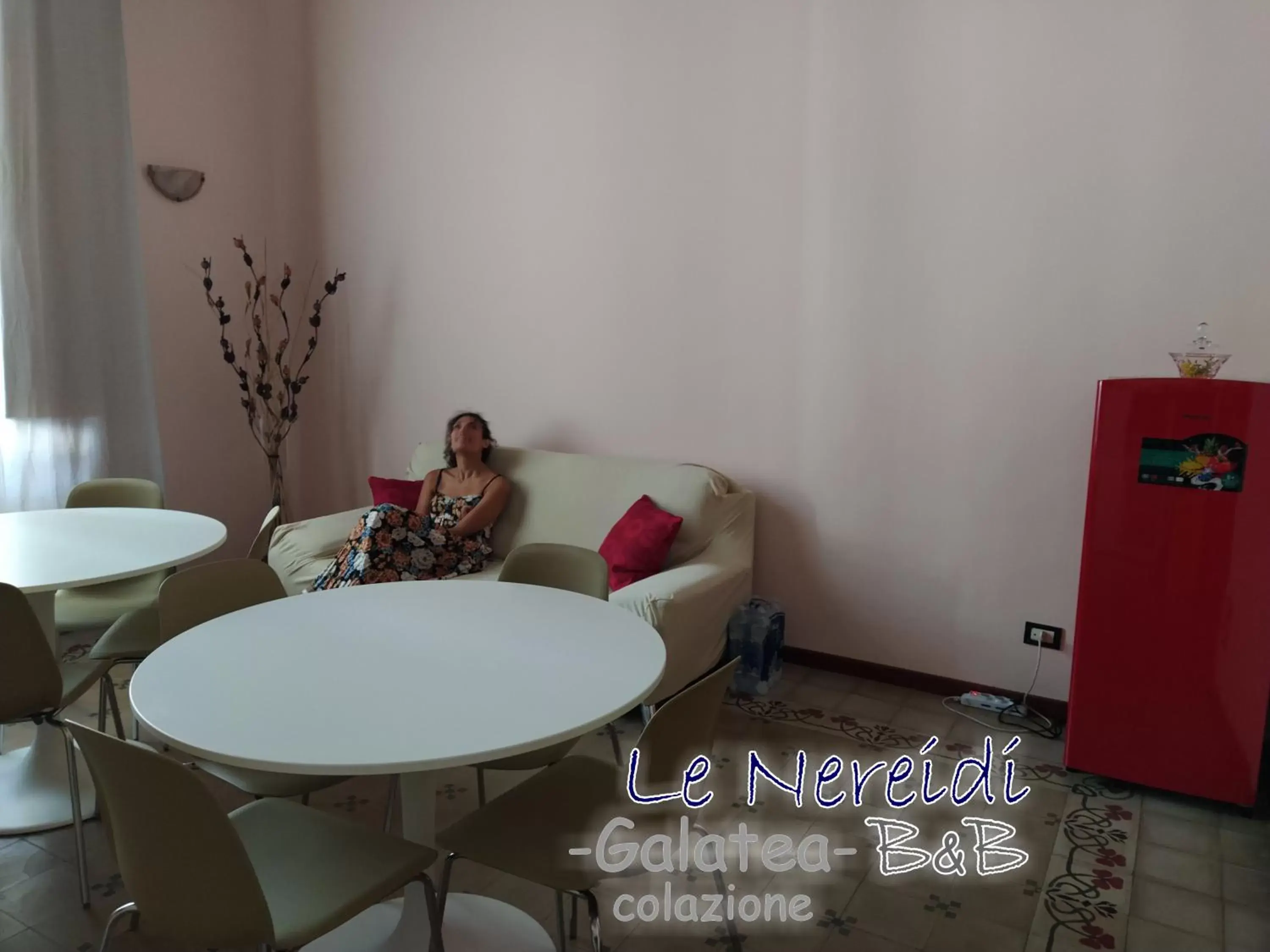 Dining area in Le Nereidi b&b Acireale Centro