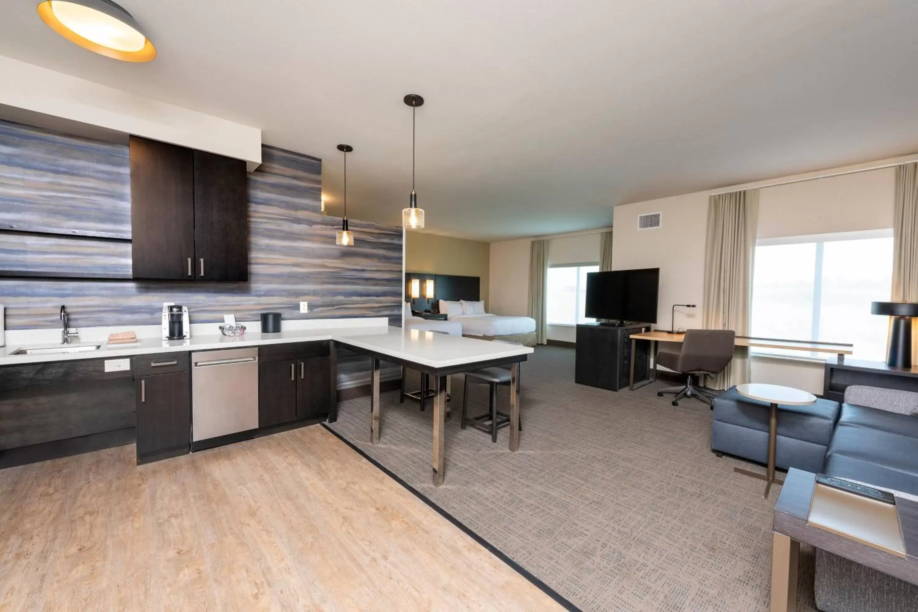 Photo of the whole room, Kitchen/Kitchenette in Residence Inn by Marriott Indianapolis South/Greenwood