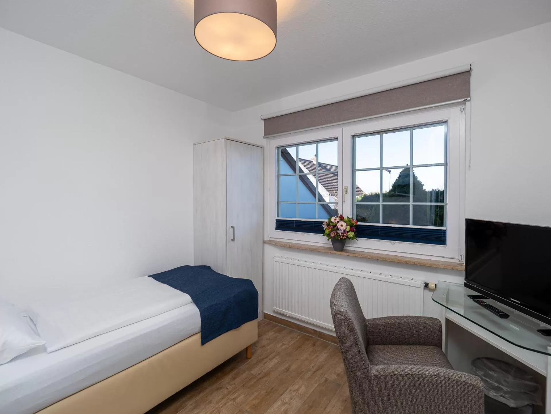 Photo of the whole room, Bed in Tom's Hus Heiligenhafen