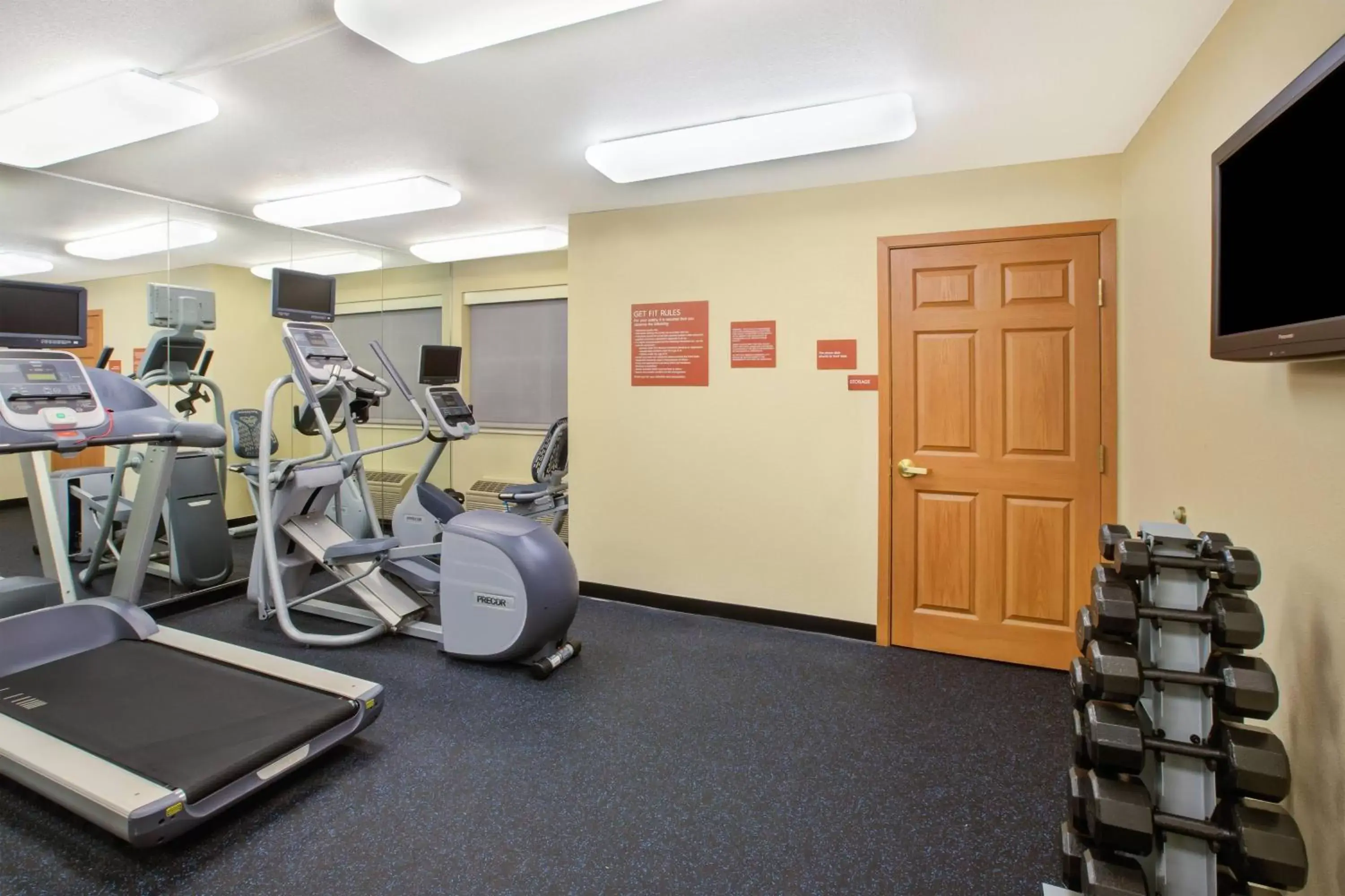 Fitness centre/facilities, Fitness Center/Facilities in TownePlace Suites Detroit Sterling Heights