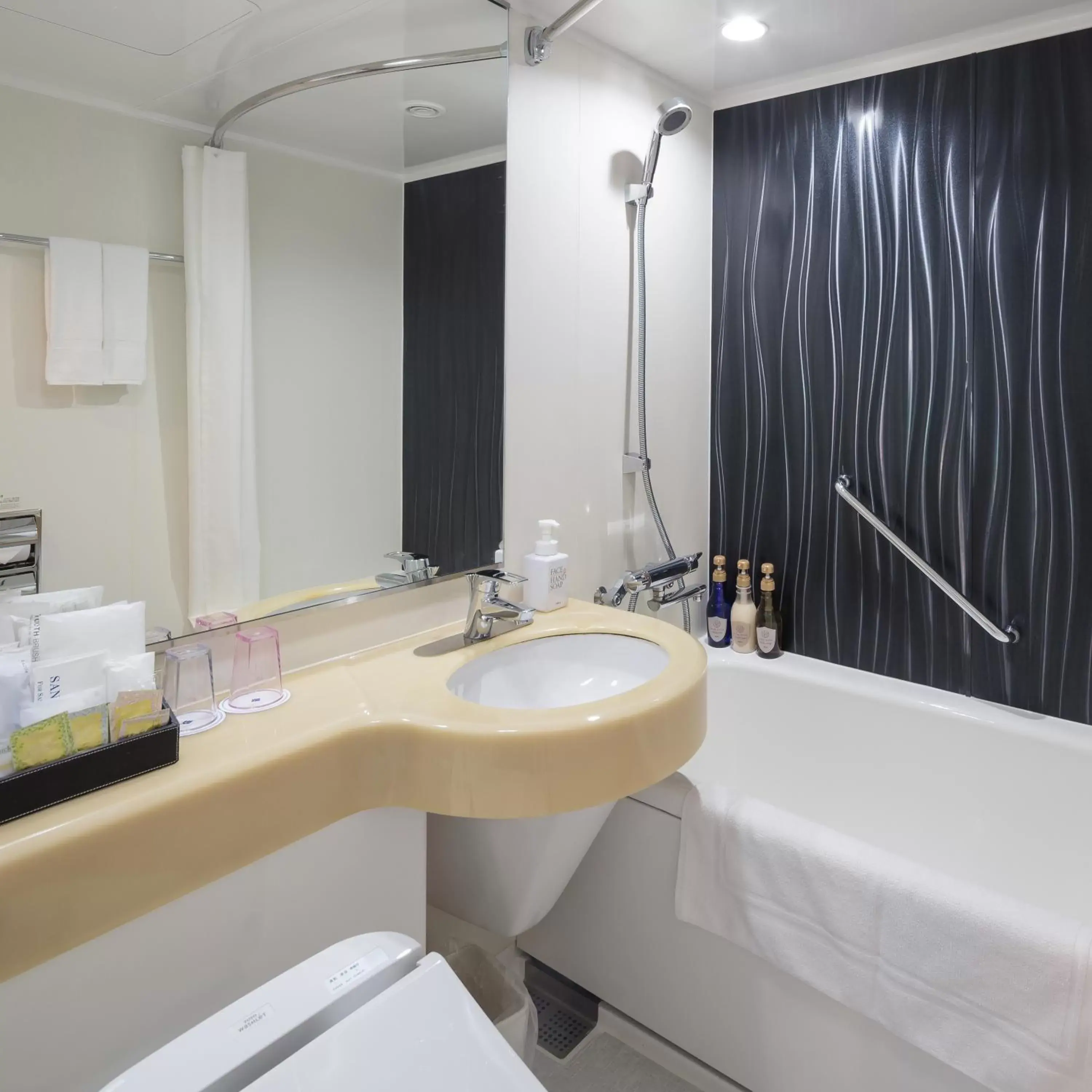 Bathroom in Hotel MYSTAYS PREMIER Dojima