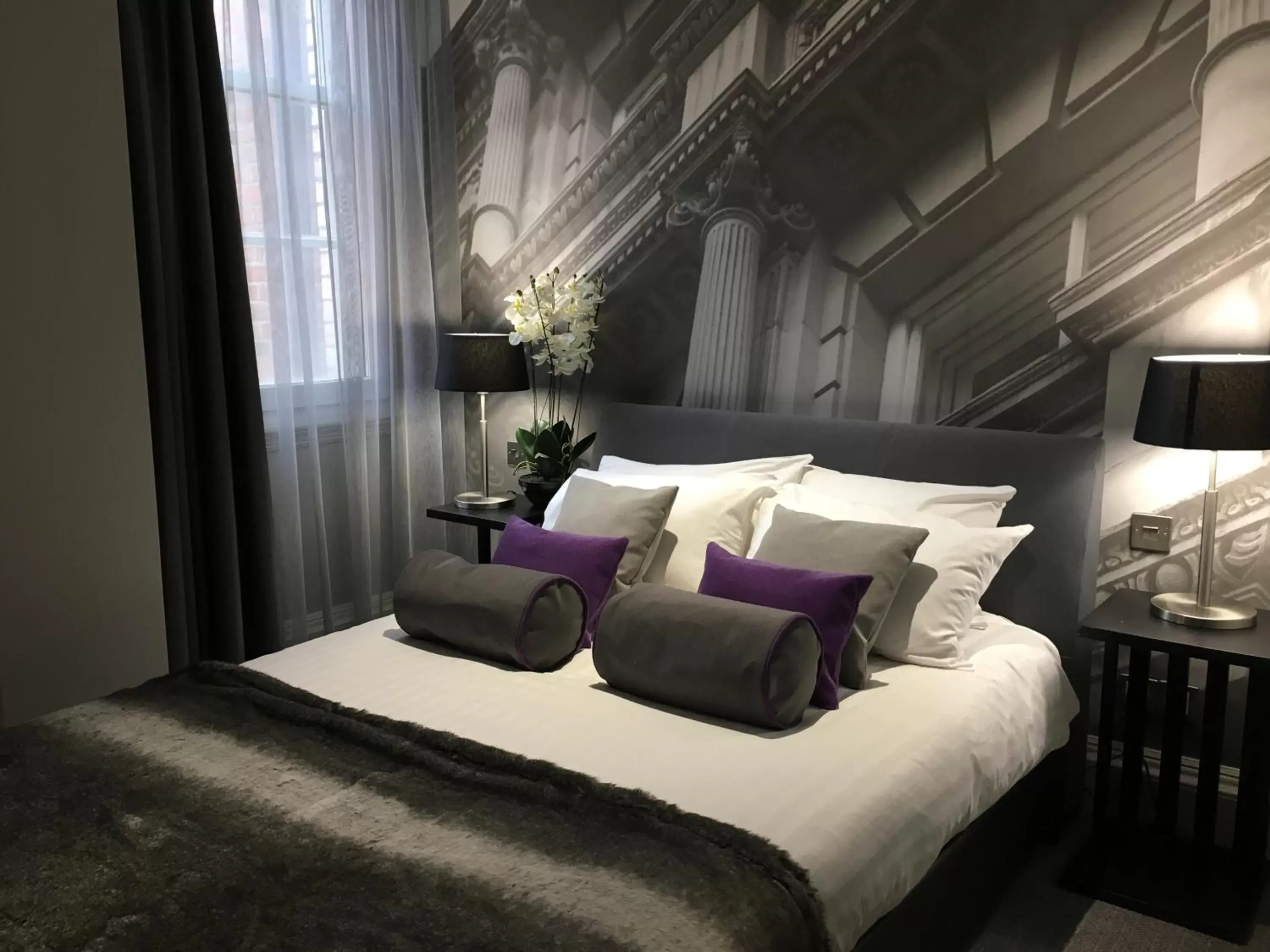 Bed in Grey Street Hotel