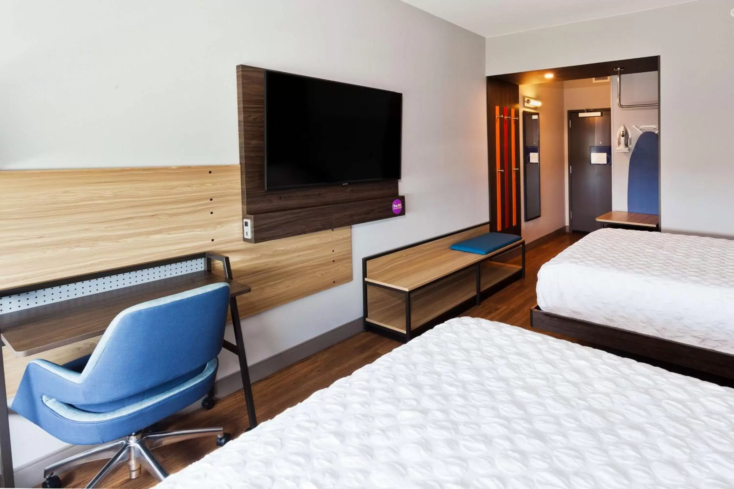 Queen Room with Two Queen Beds in Tru By Hilton Prattville Queen Room with Two Queen Beds in Tru By Hilton Prattville