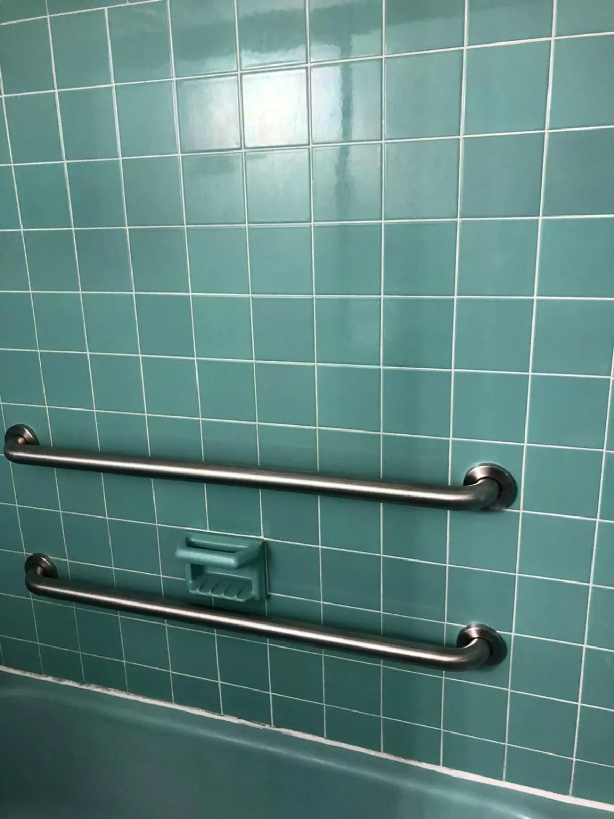 Bathroom in May-Dee Suites in Florida