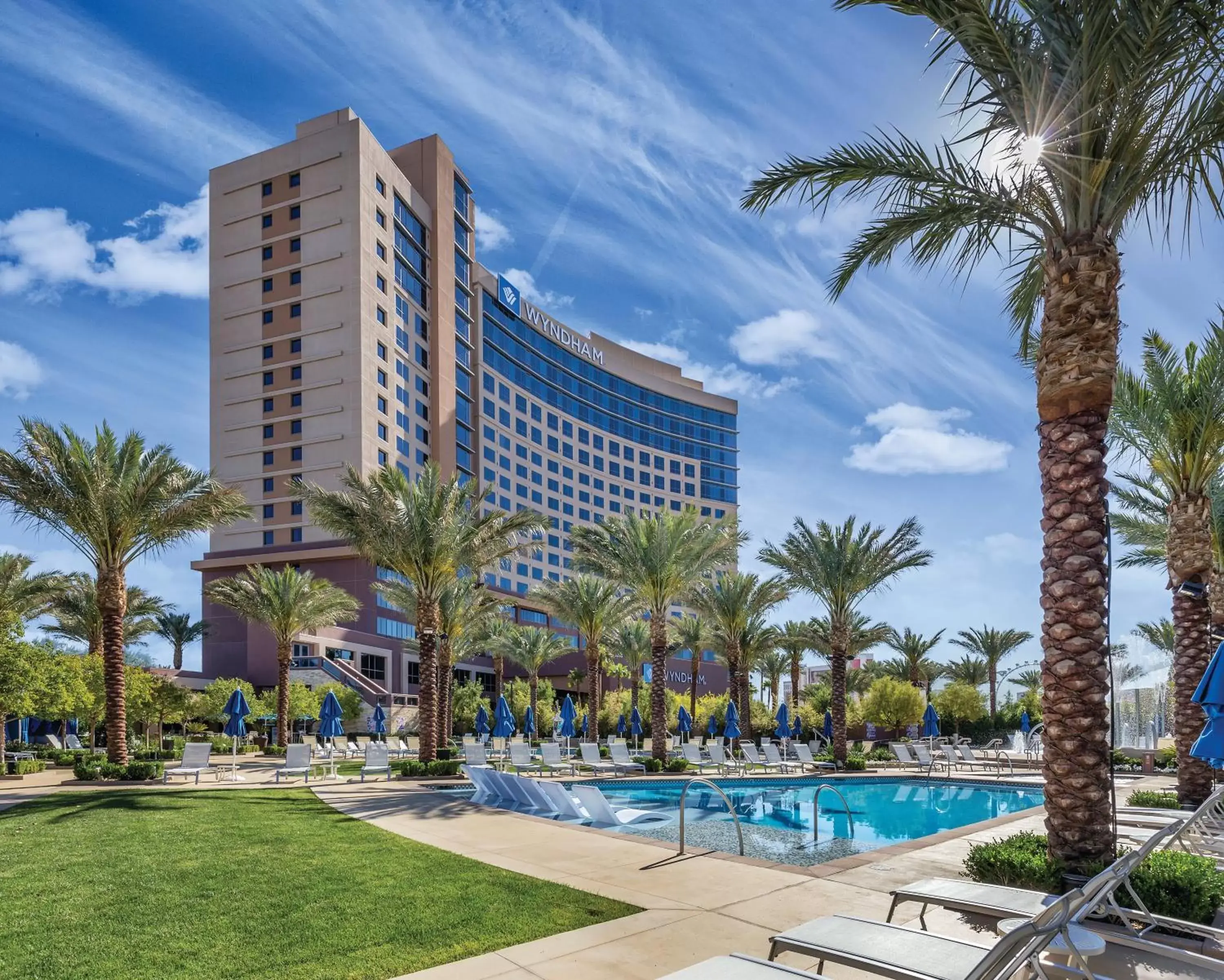 Property building, Swimming Pool in Club Wyndham Desert Blue