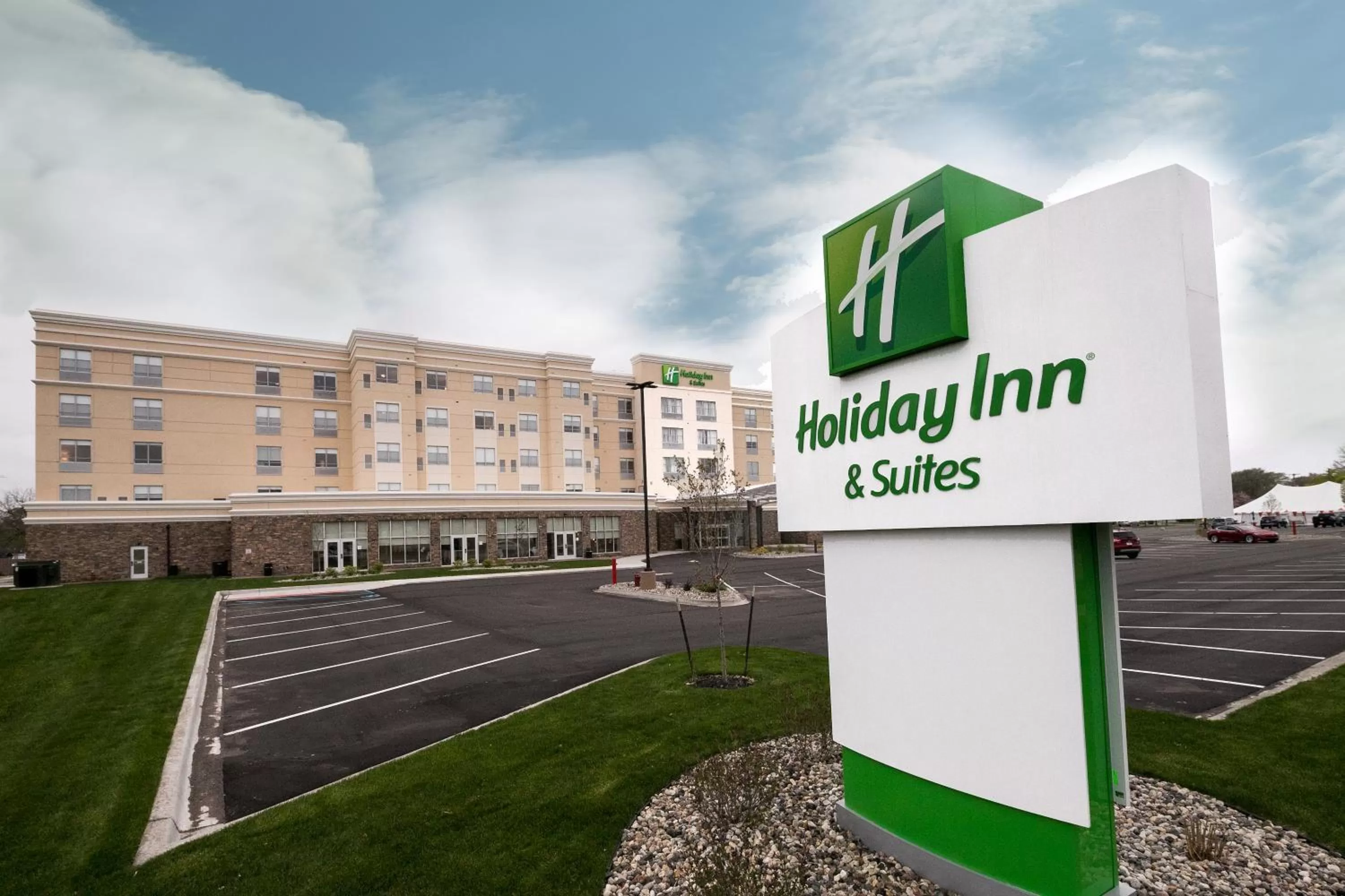 Property logo or sign in Holiday Inn & Suites Detroit - Troy by IHG