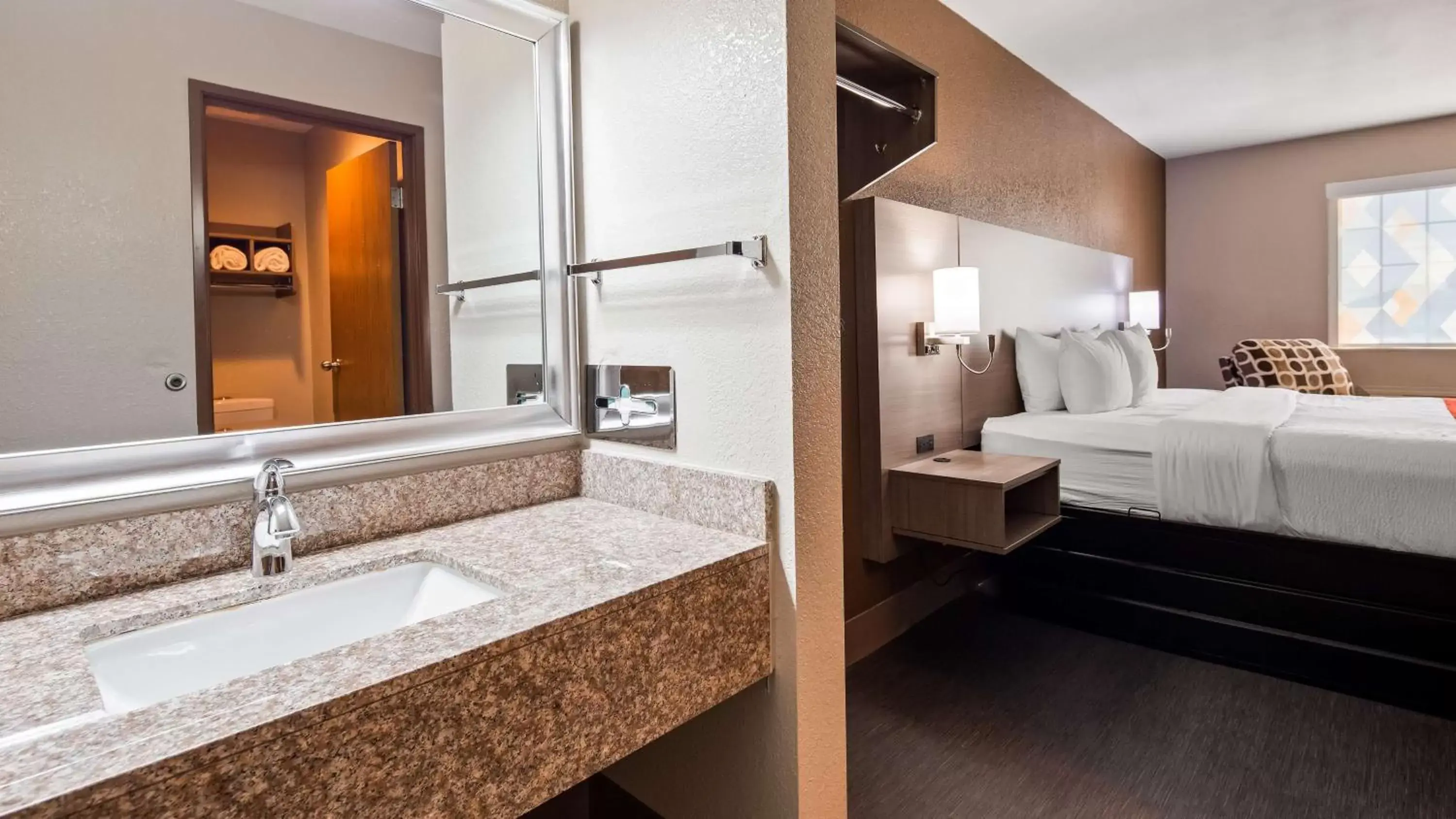 Photo of the whole room, Bathroom in SureStay Plus Hotel by Best Western Kearney
