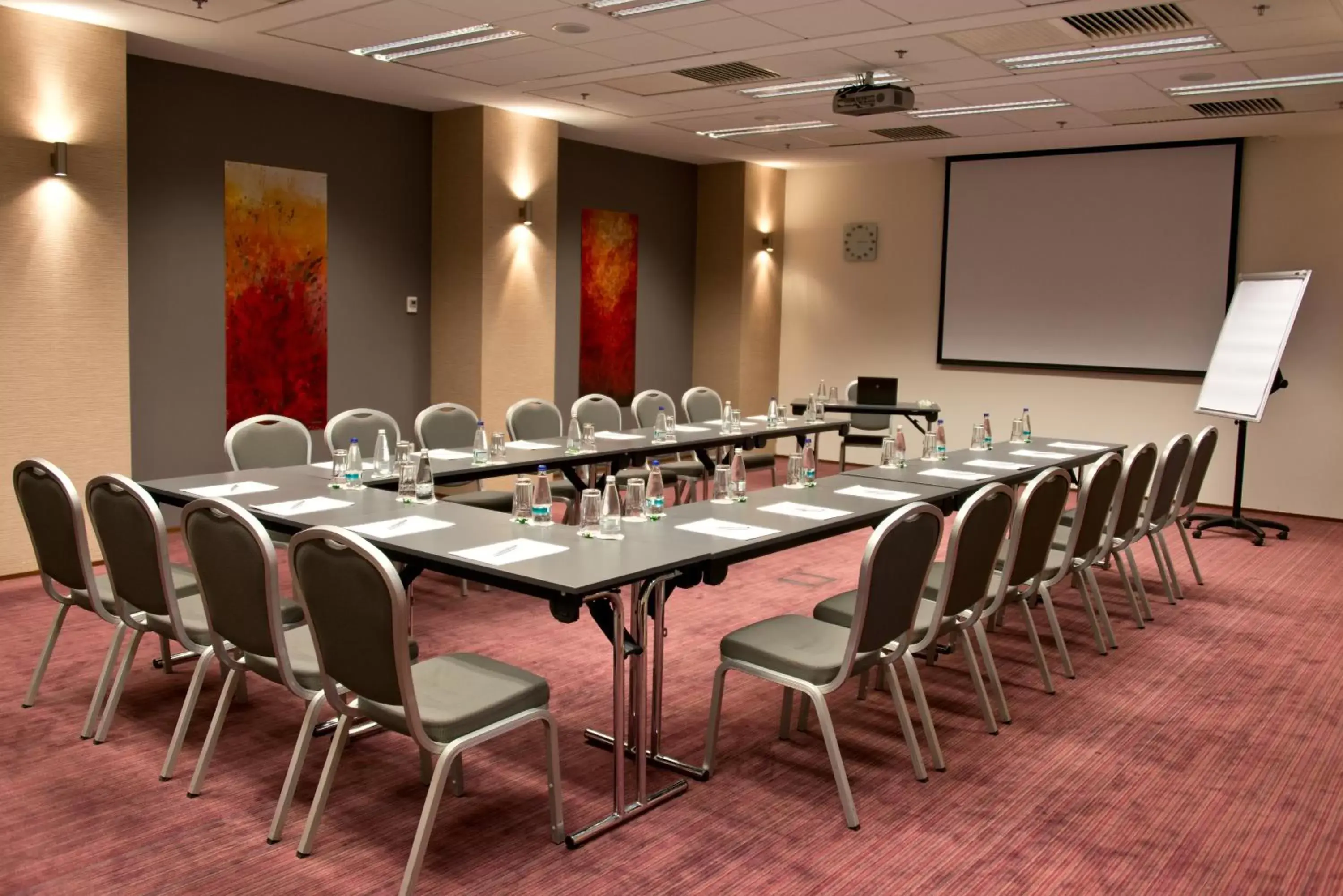 Business facilities in Ramada by Wyndham Oradea