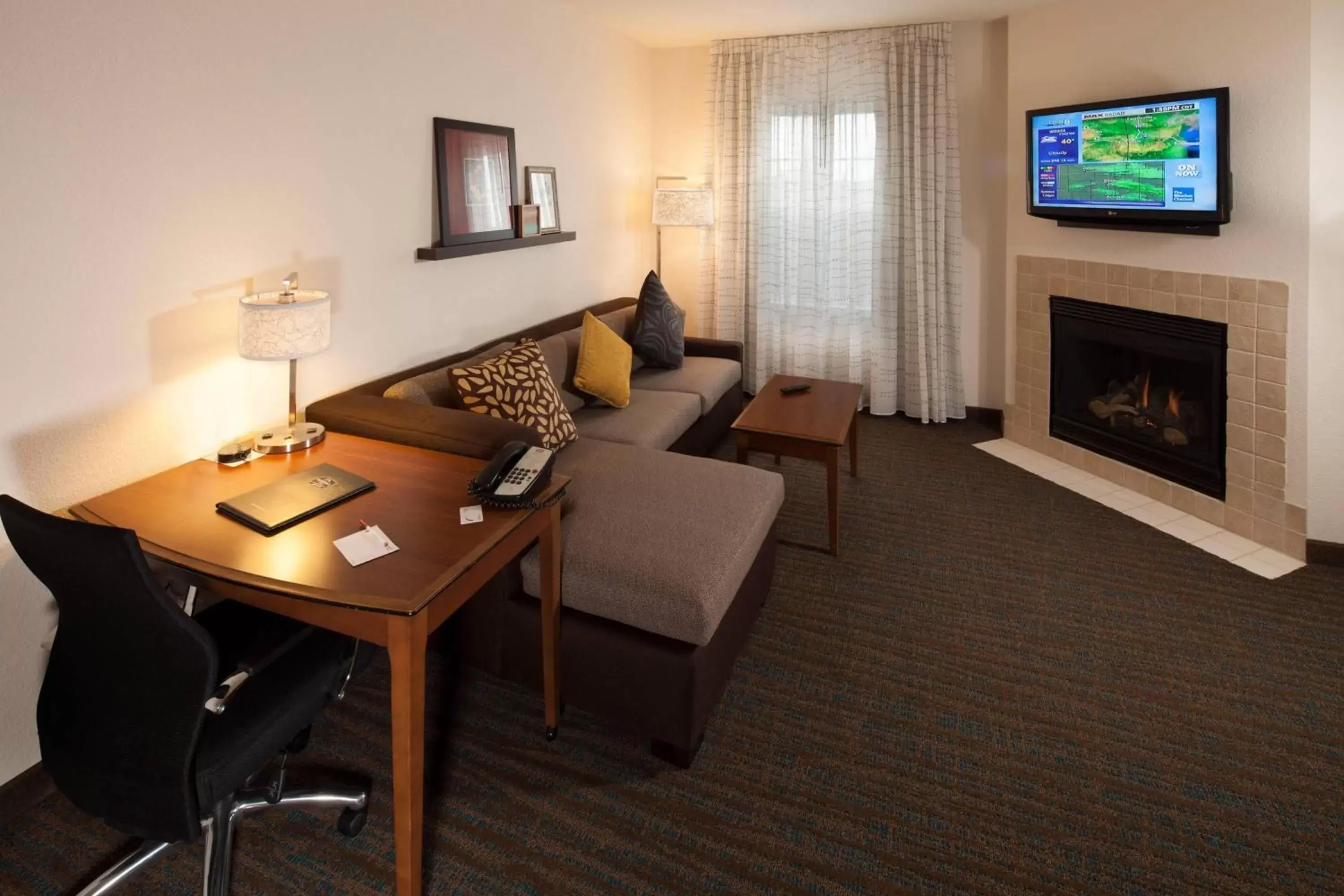 Bedroom, Seating Area in Residence Inn by Marriott Wichita East At Plazzio