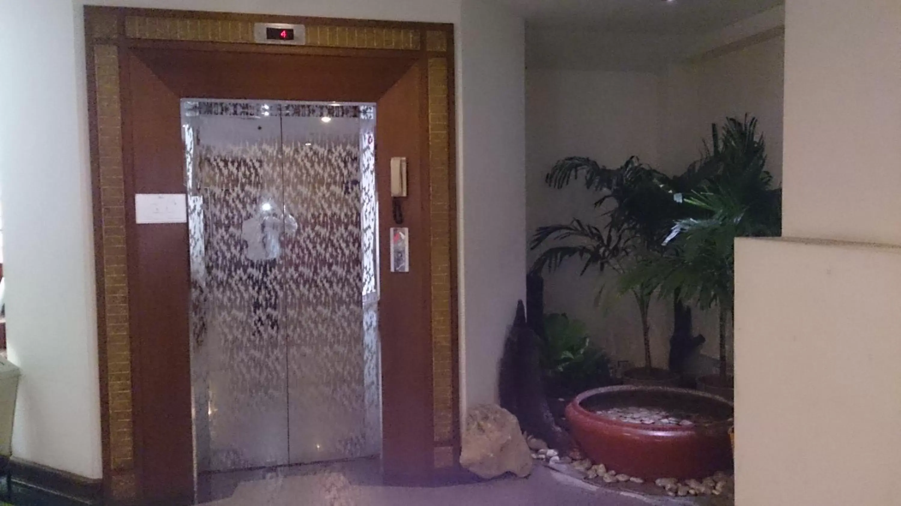 Area and facilities in The Camelot Hotel Pattaya