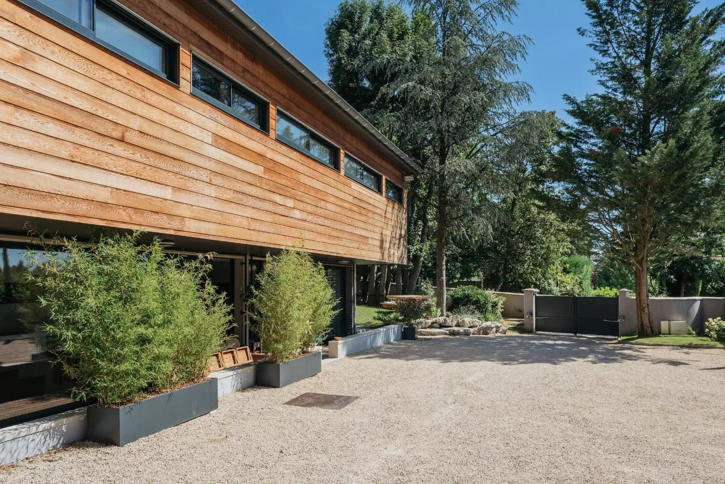 Facade/entrance, Property Building in La Maison de Karen Chocolat