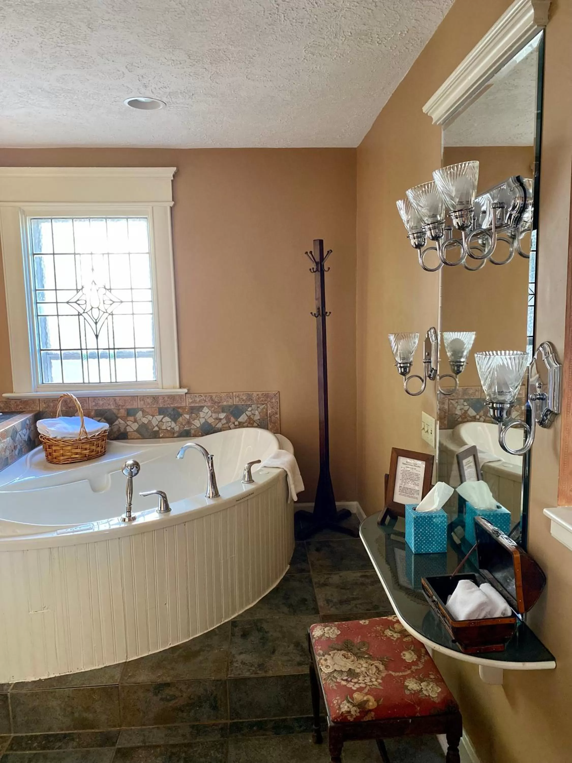 Bathroom in Walnut Street Inn