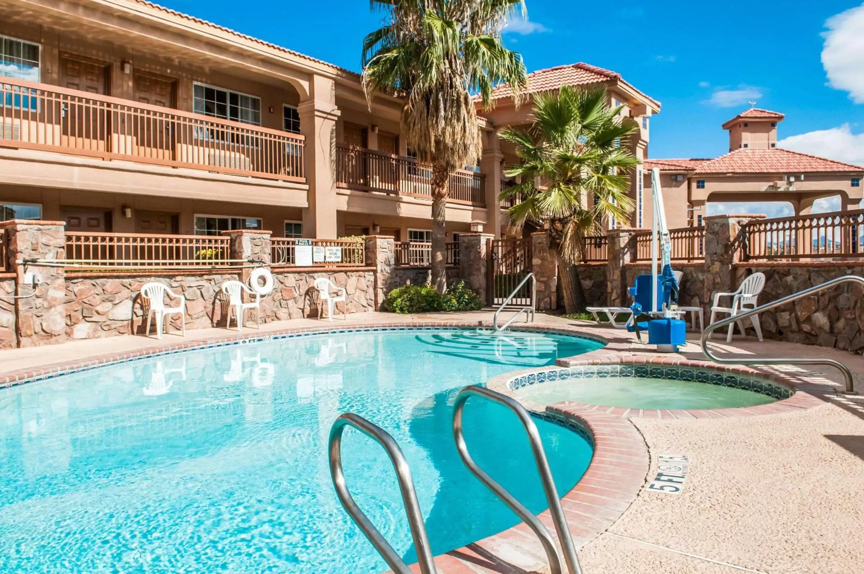 Activities, Property Building in Quality Inn & Suites Las Cruces - University Area
