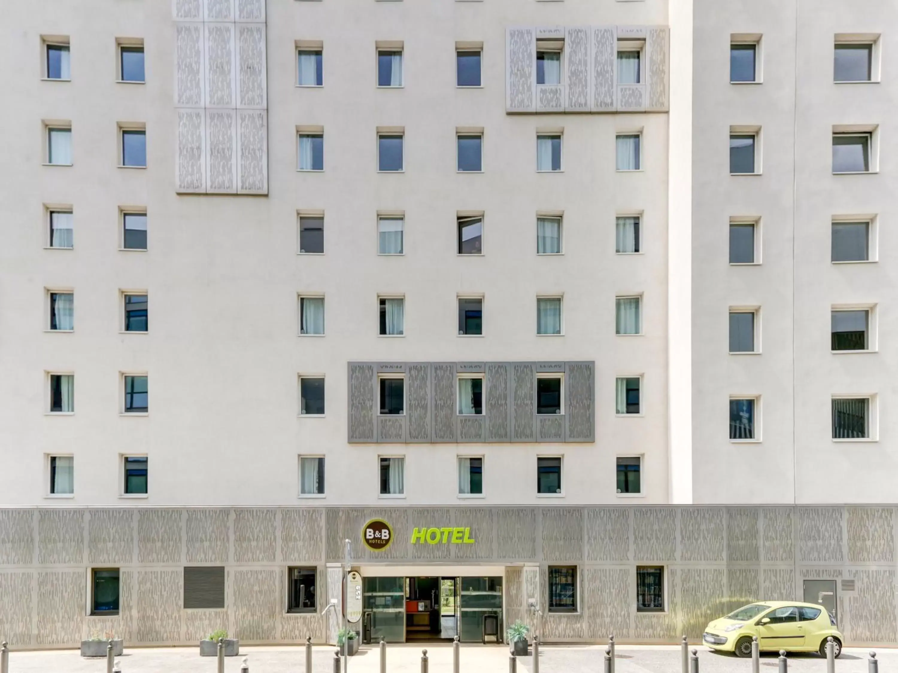 Property Building in B&B HOTEL Marseille Prado Vélodrome